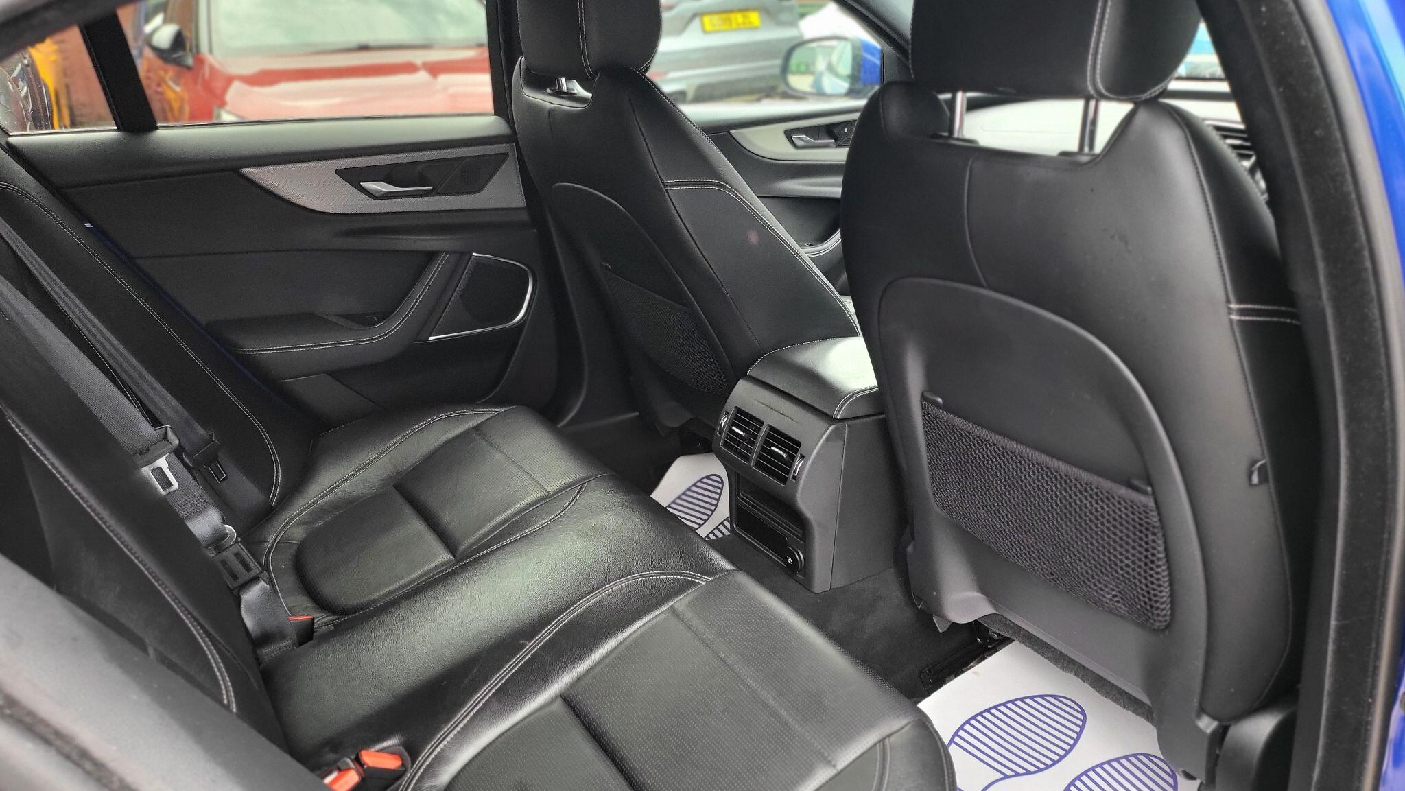 Jaguar Xe view 20