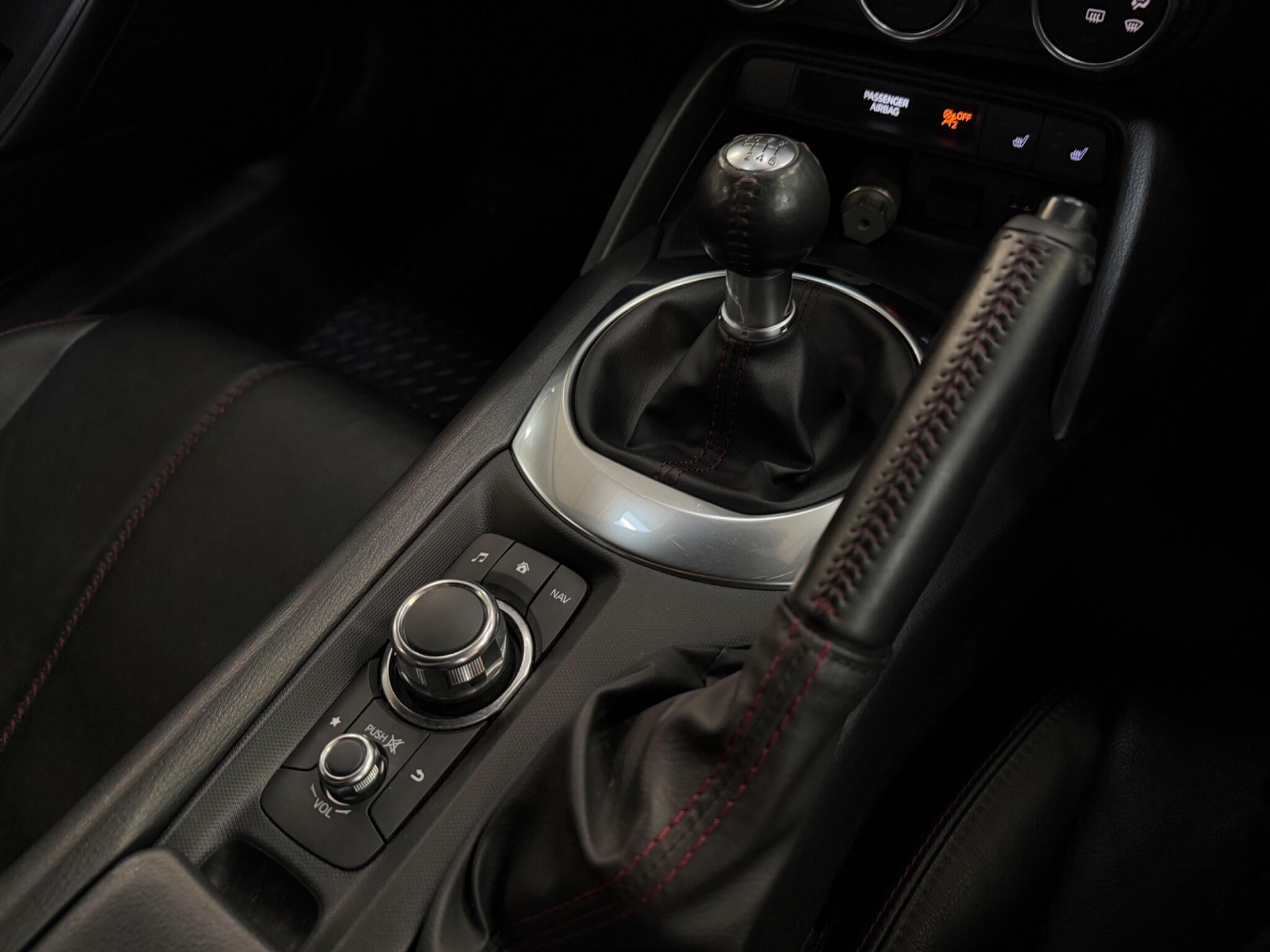 Mazda MX-5 view 20