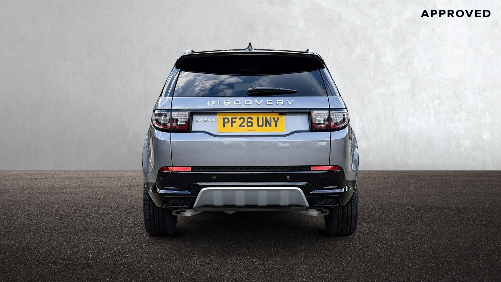 Land Rover Discovery Sport view 6