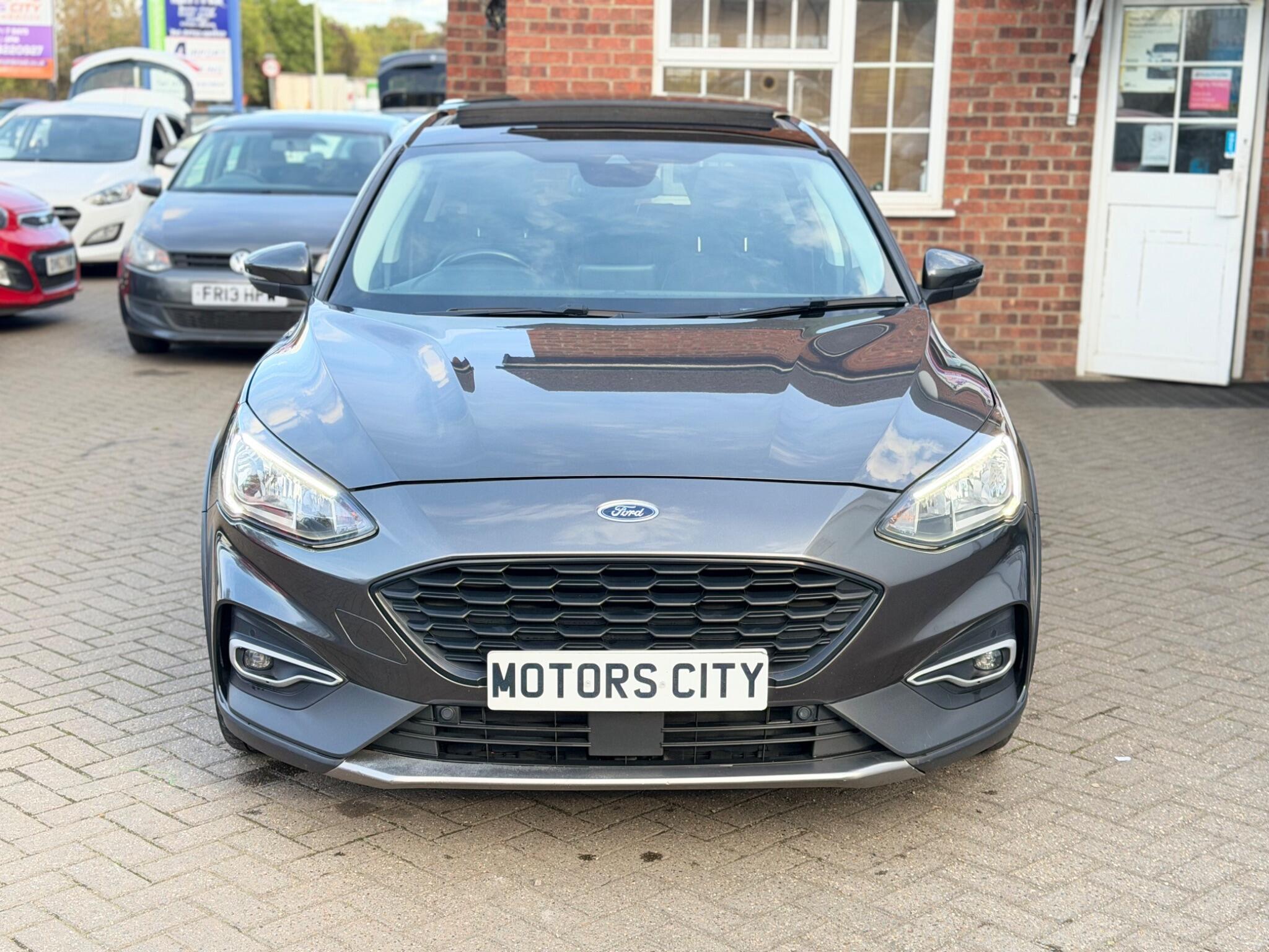 Ford Focus view 7