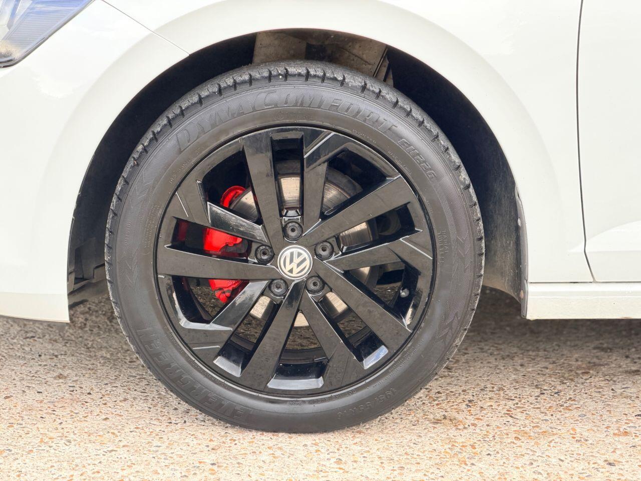 Volkswagen Polo view 13