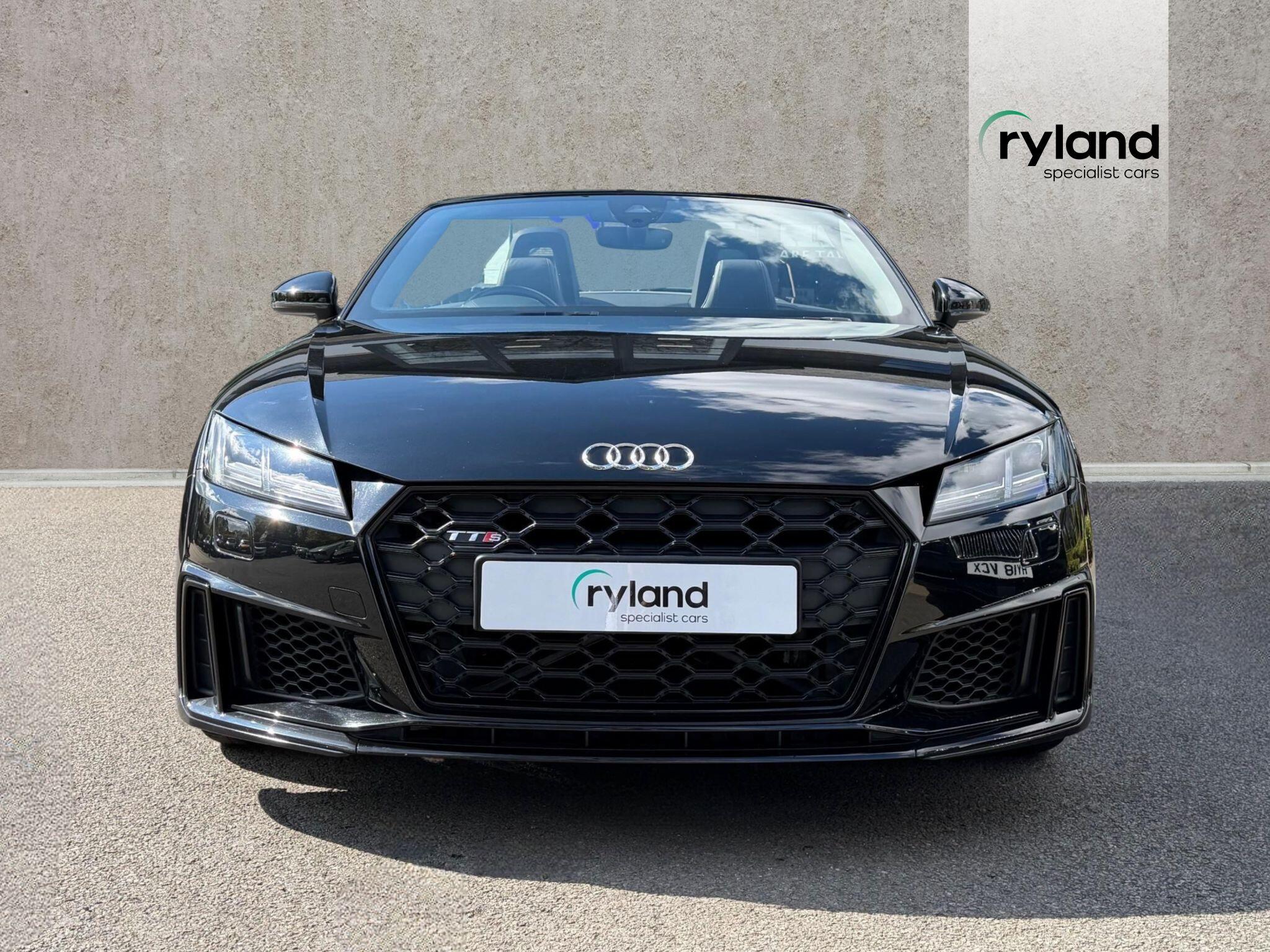 Audi Audi TTS view 2