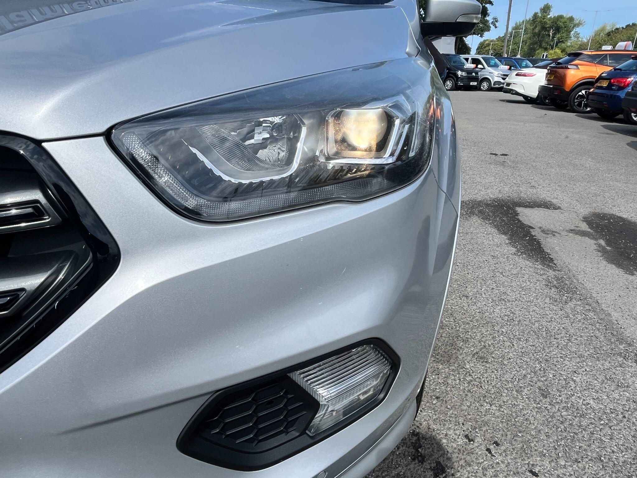 Ford Kuga view 10