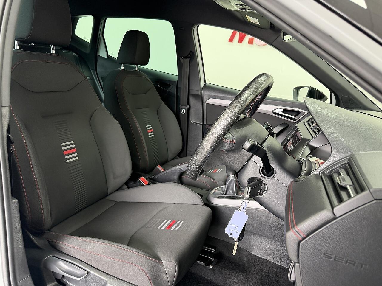 Seat Arona view 9
