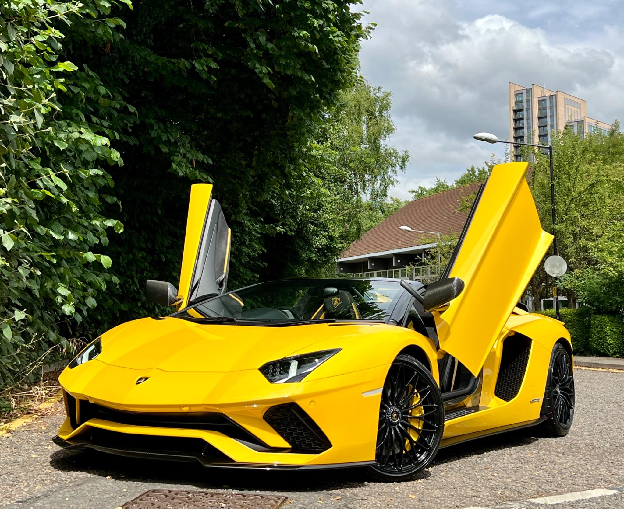 Lamborghini Aventador view 19