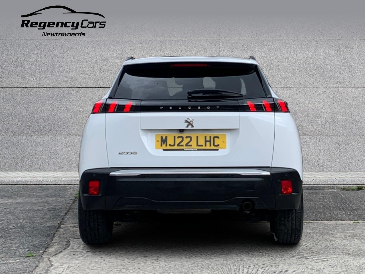 Peugeot 2008 view 6