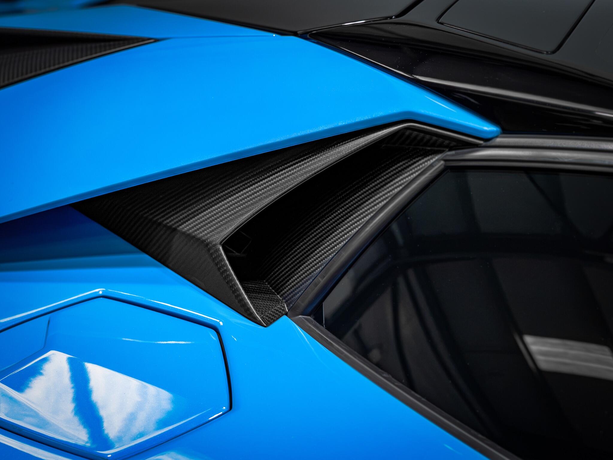 Lamborghini Aventador view 23
