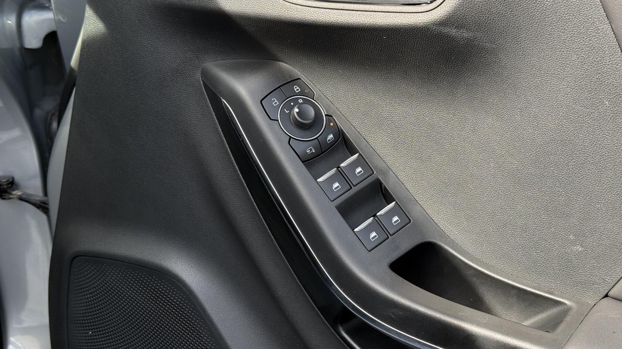 Ford Puma view 28