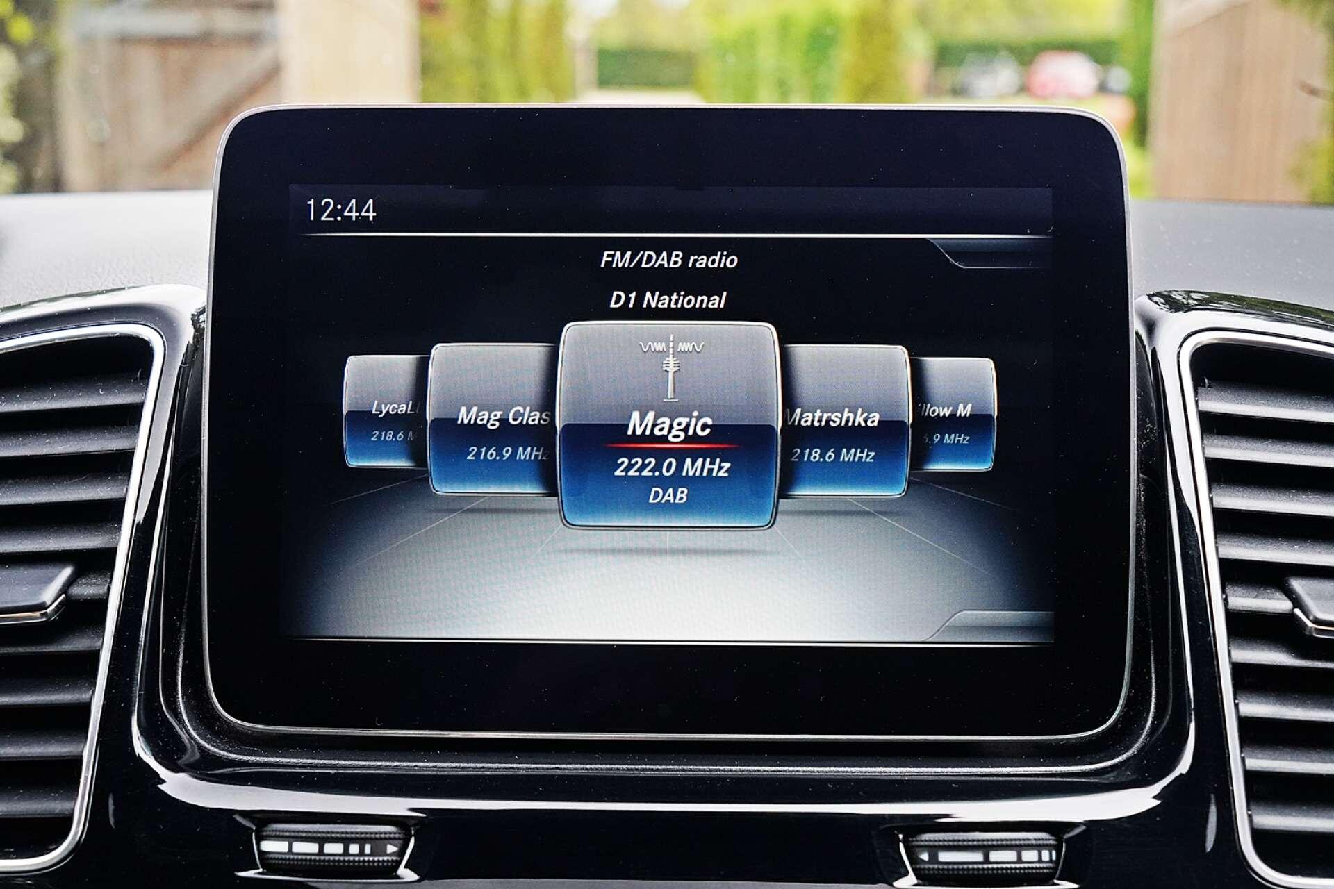 Mercedes-Benz GLE view 25
