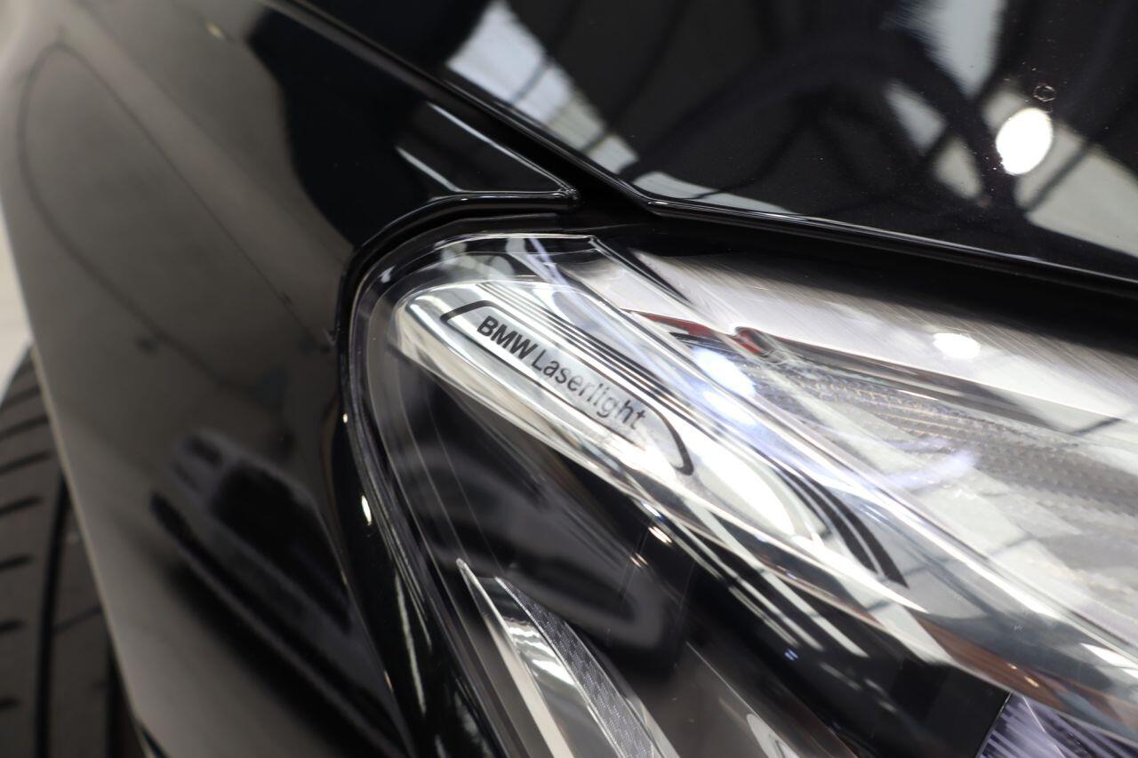 BMW 7 Series view 15