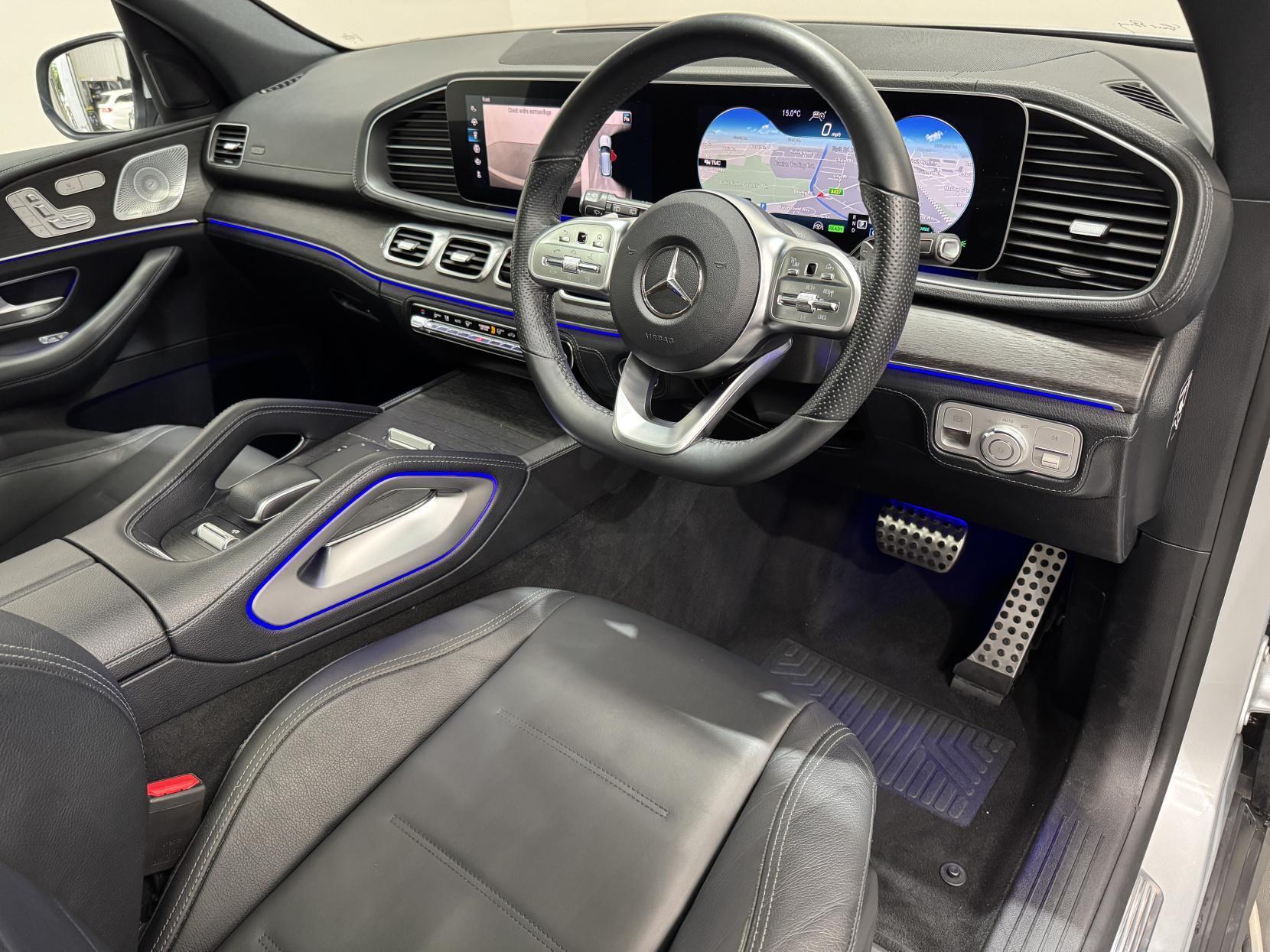 Mercedes-Benz Gle view 23