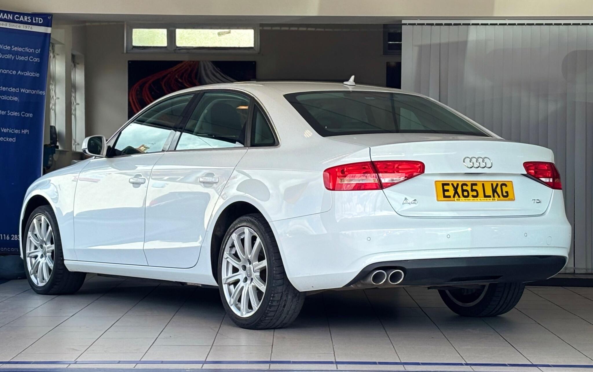 Audi A4 view 4