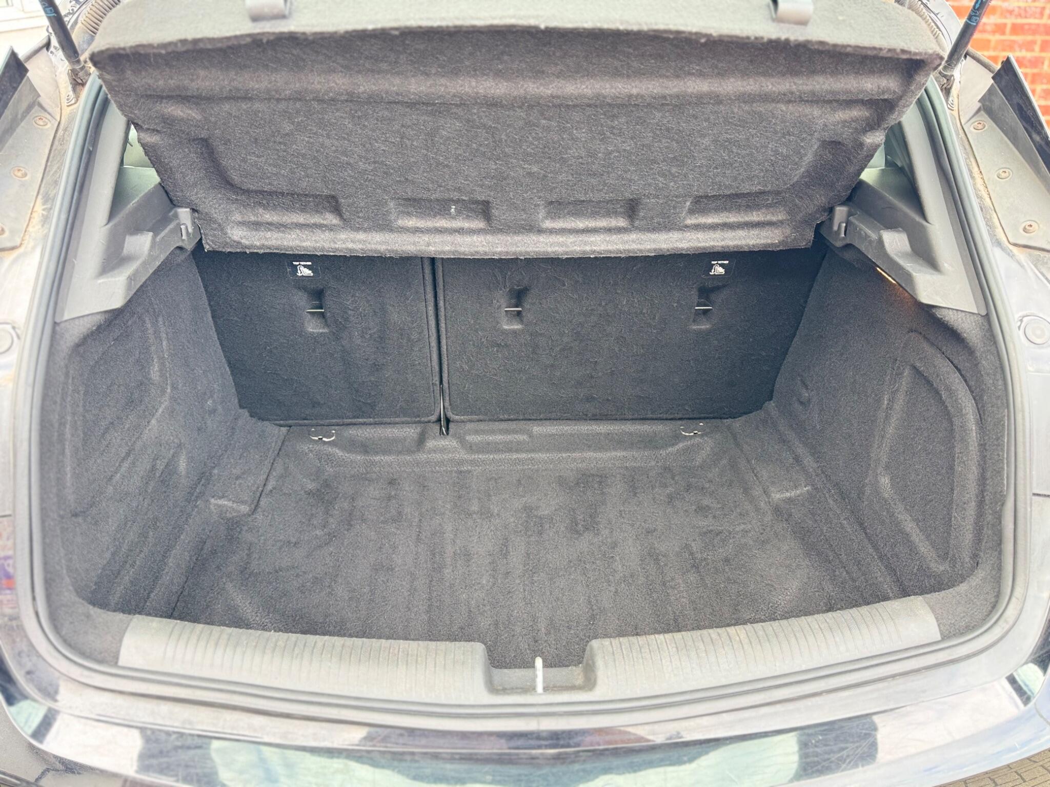 Vauxhall Astra view 26