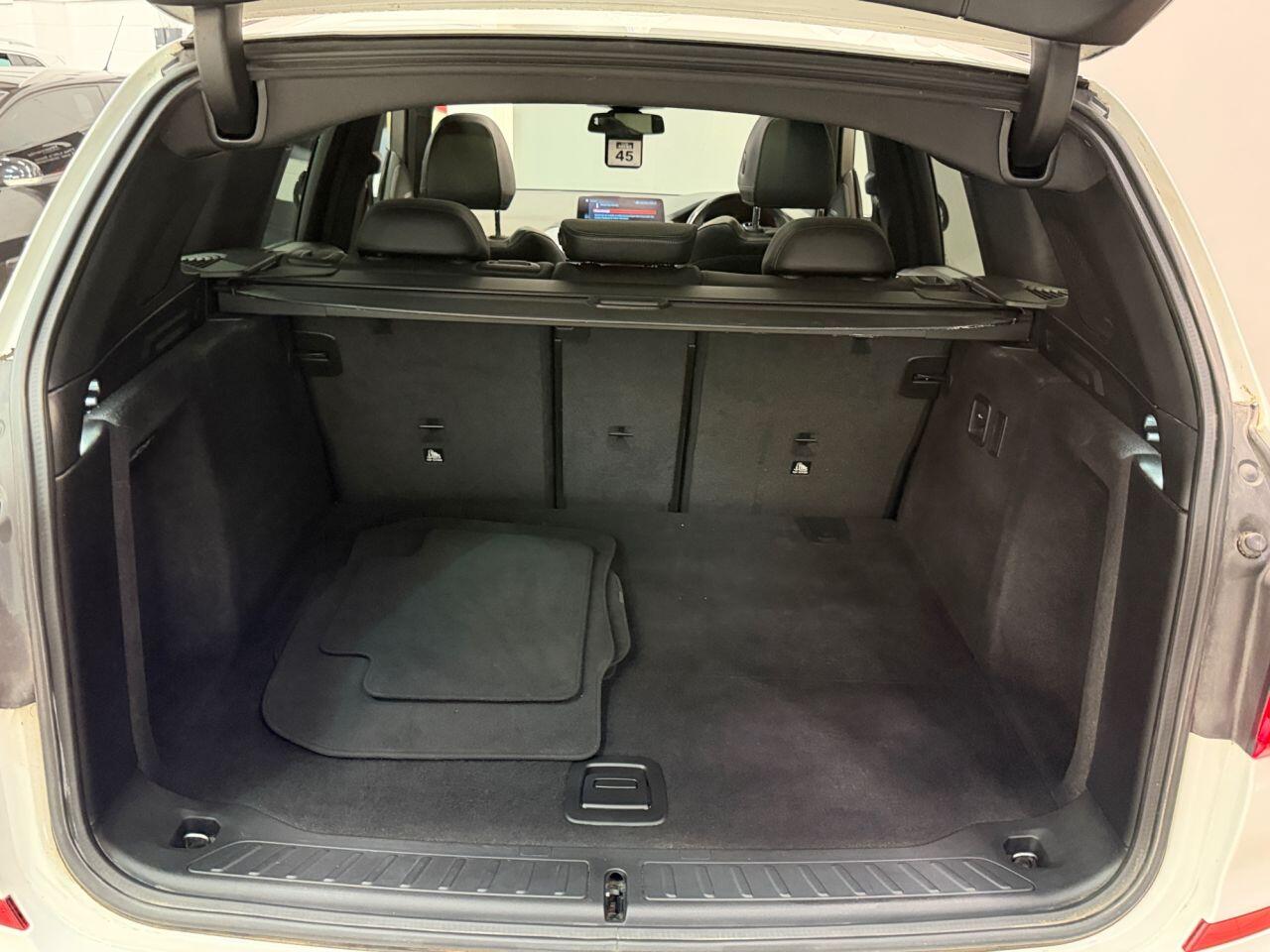 BMW X3 view 26