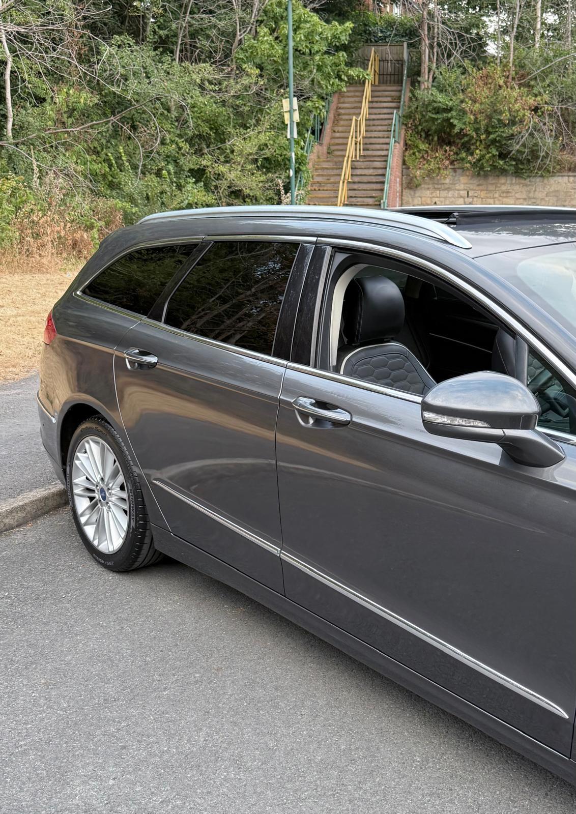 Ford Mondeo view 63
