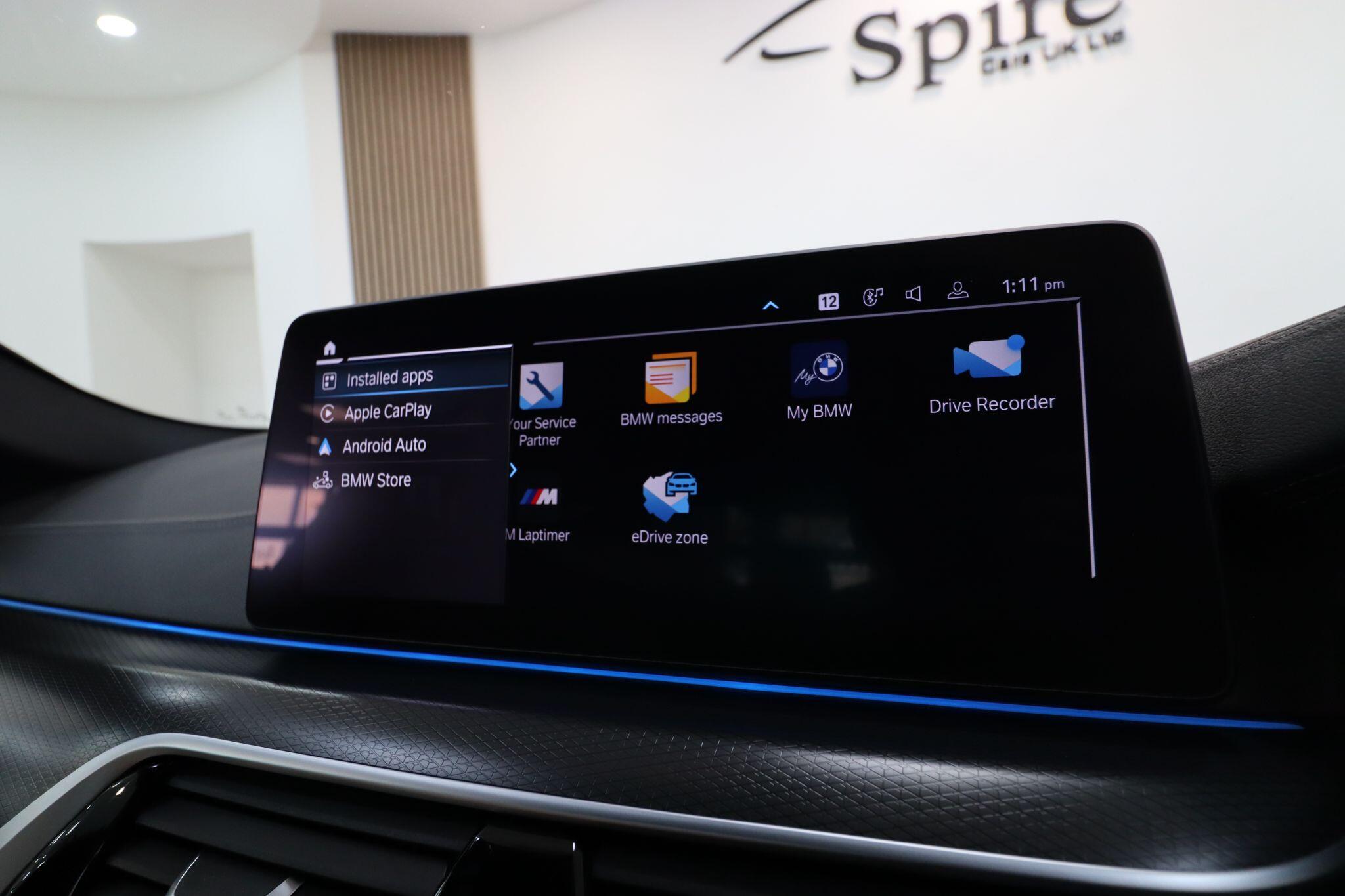 BMW 5 Series view 35