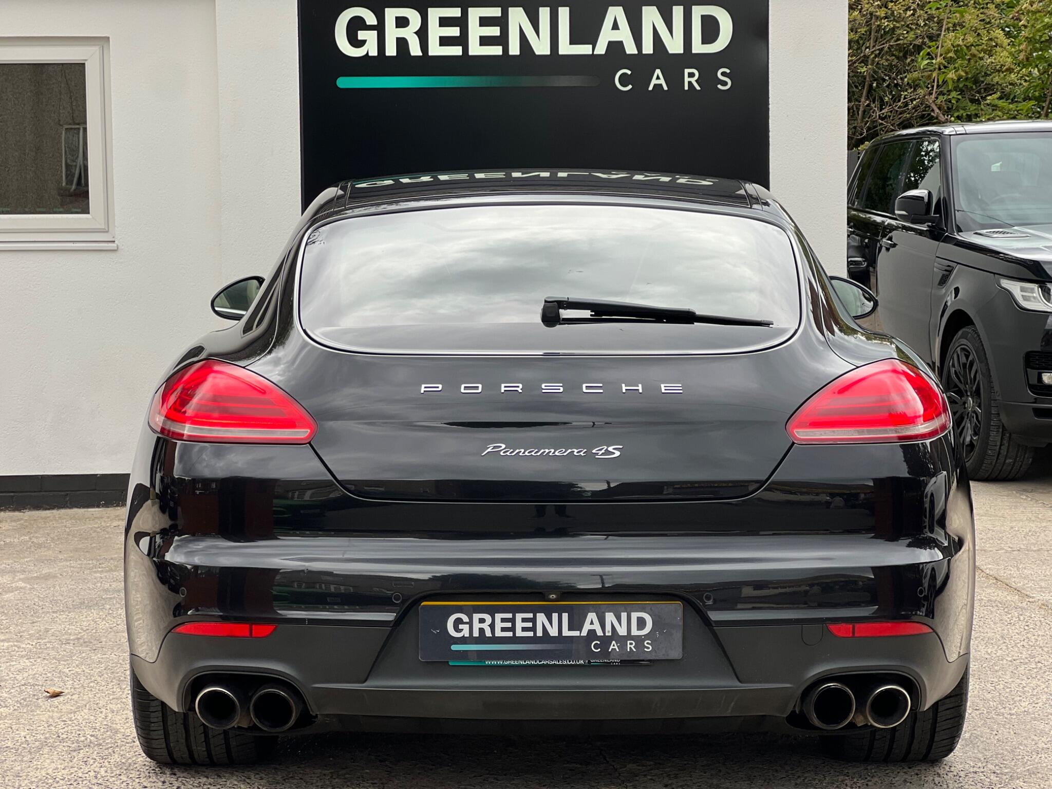 Porsche Panamera view 5
