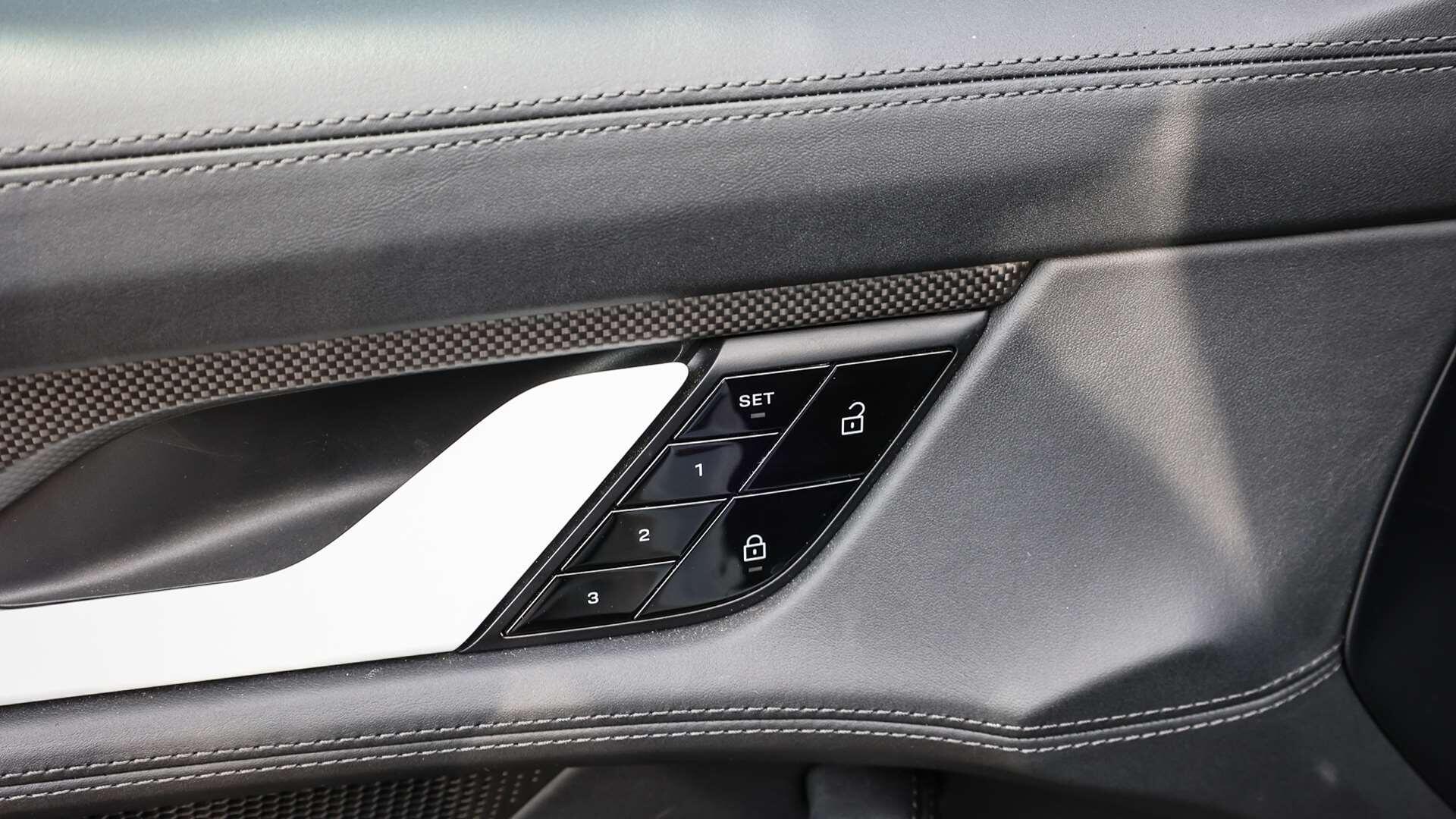 Porsche Taycan view 21