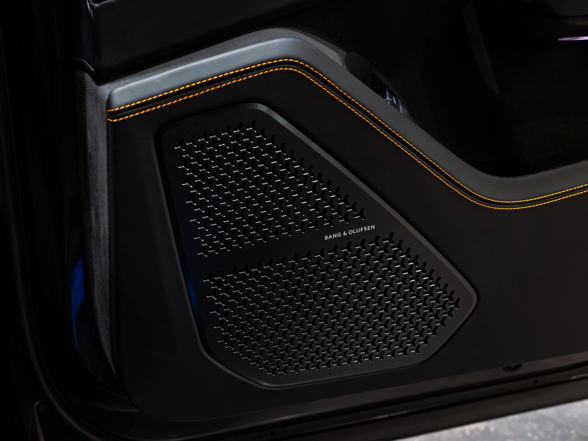 Lamborghini Urus view 26