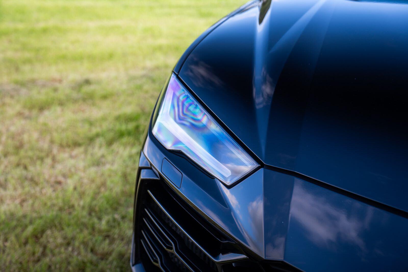 Lamborghini Urus view 11
