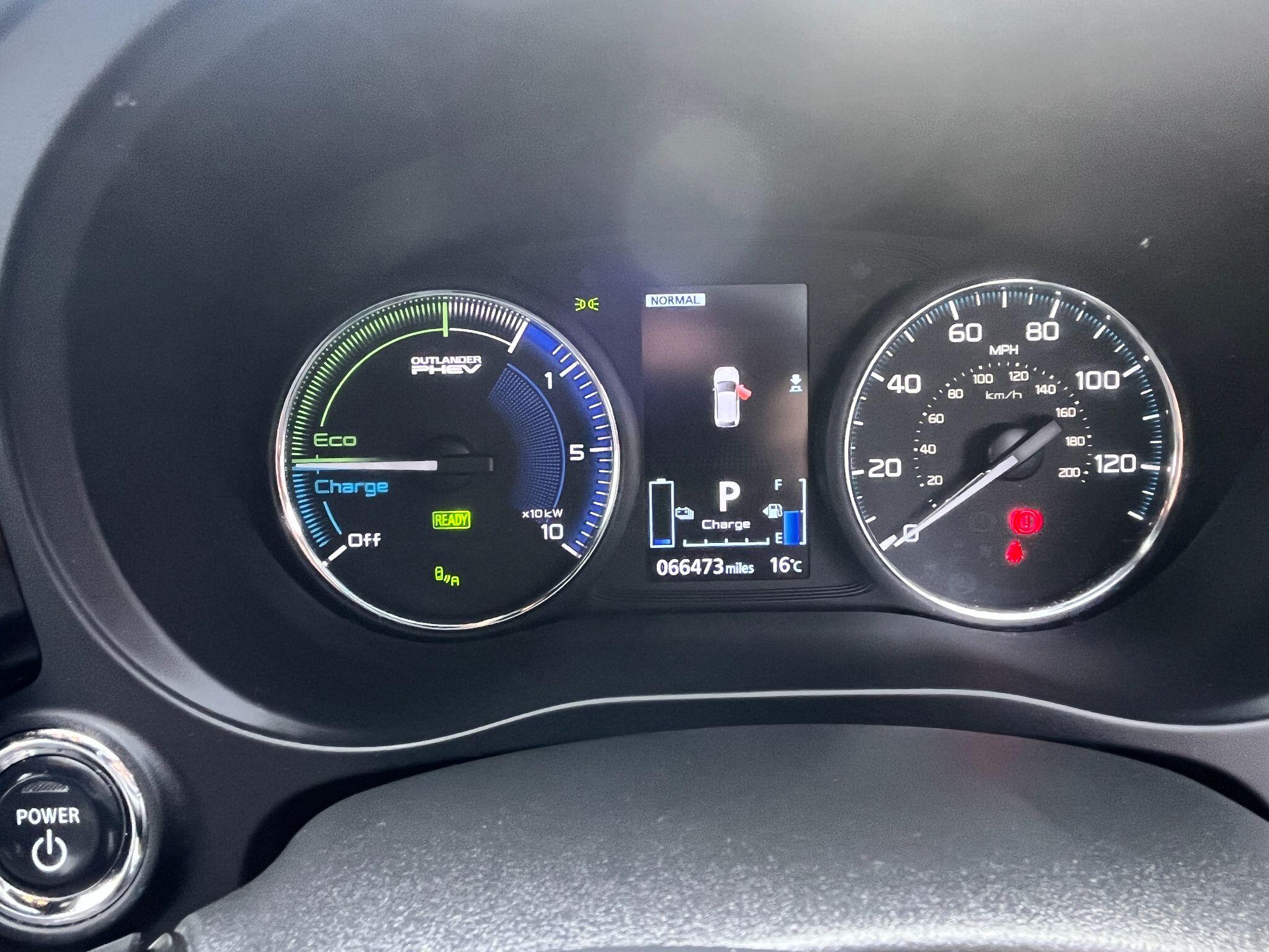 Mitsubishi Outlander view 21