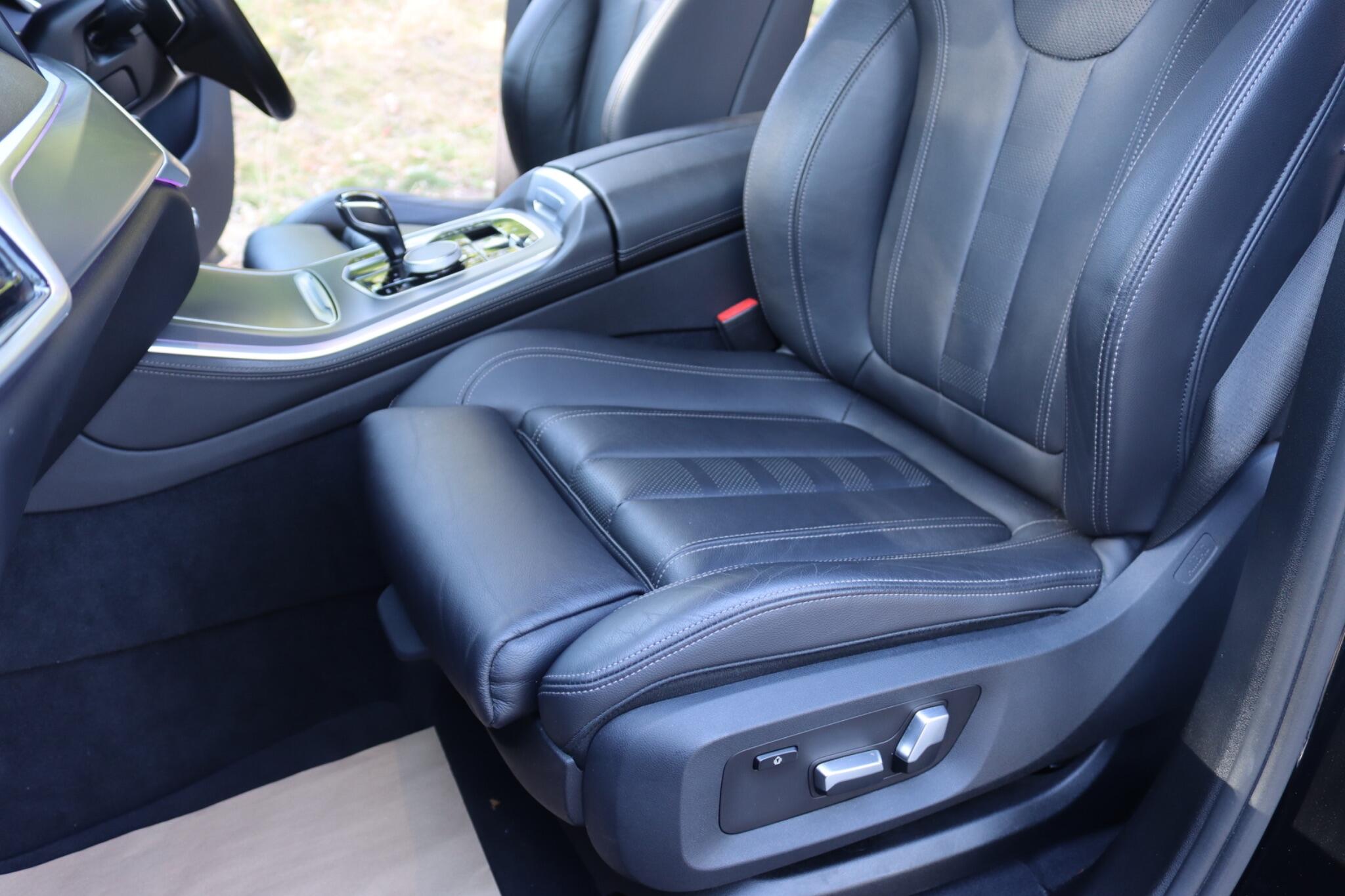 BMW X5 view 15