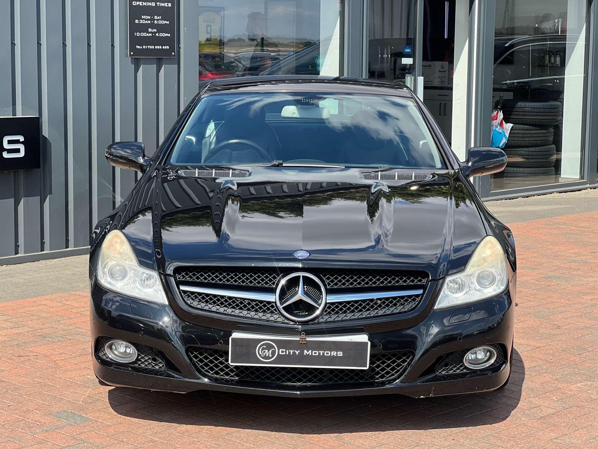 Mercedes-Benz SL view 7