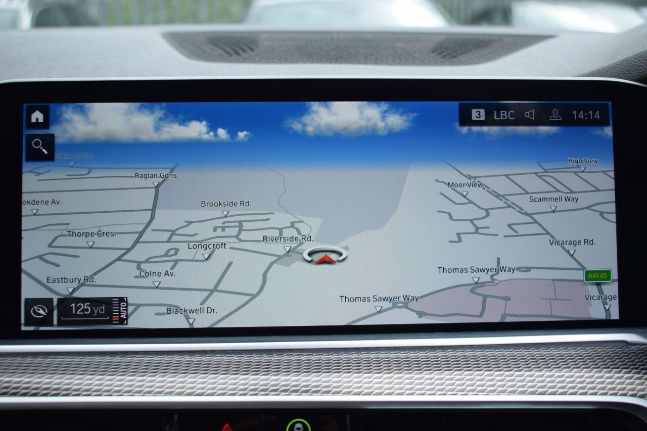 BMW X5 view 24