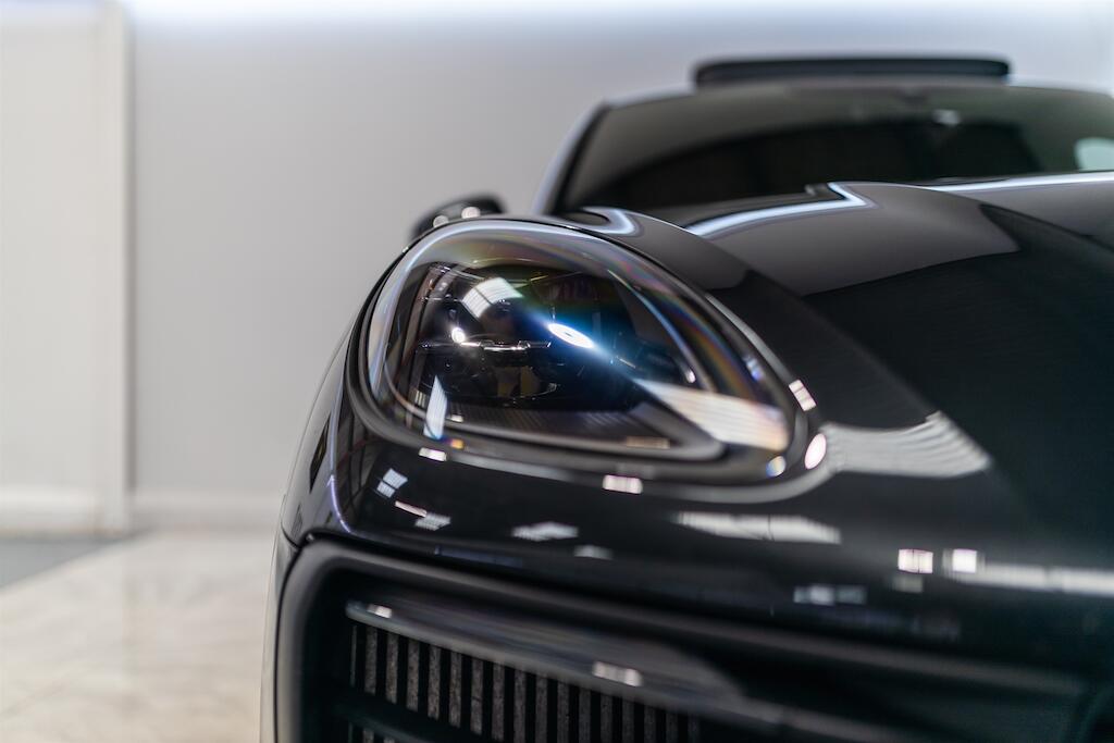 Porsche Macan view 19