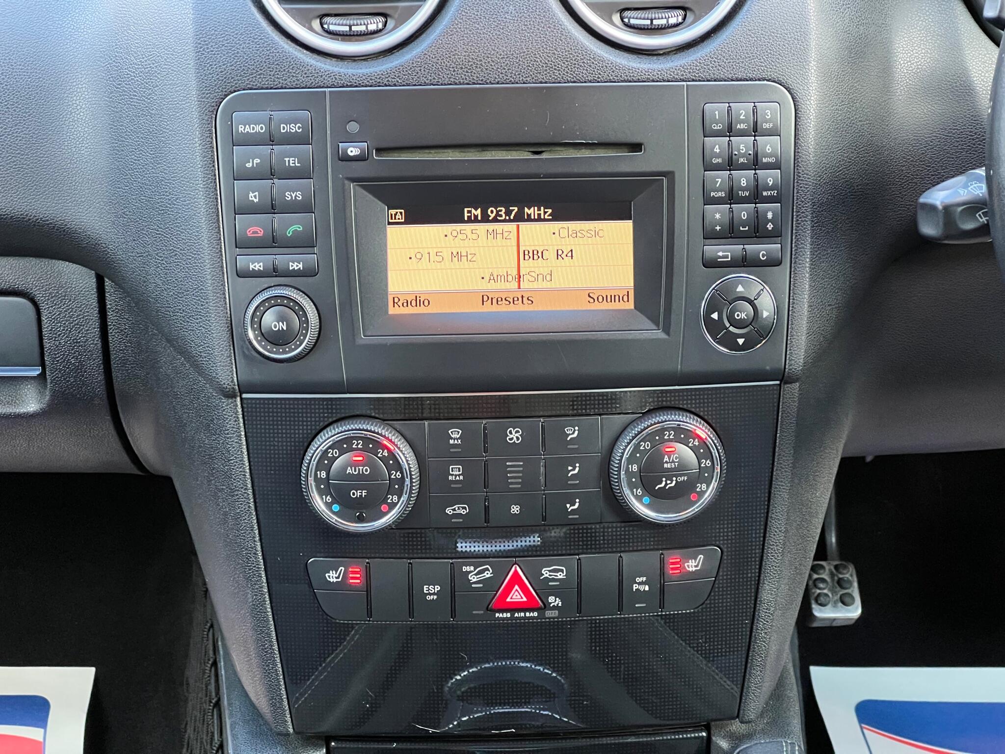 2009 Mercedes-Benz M Class image 17