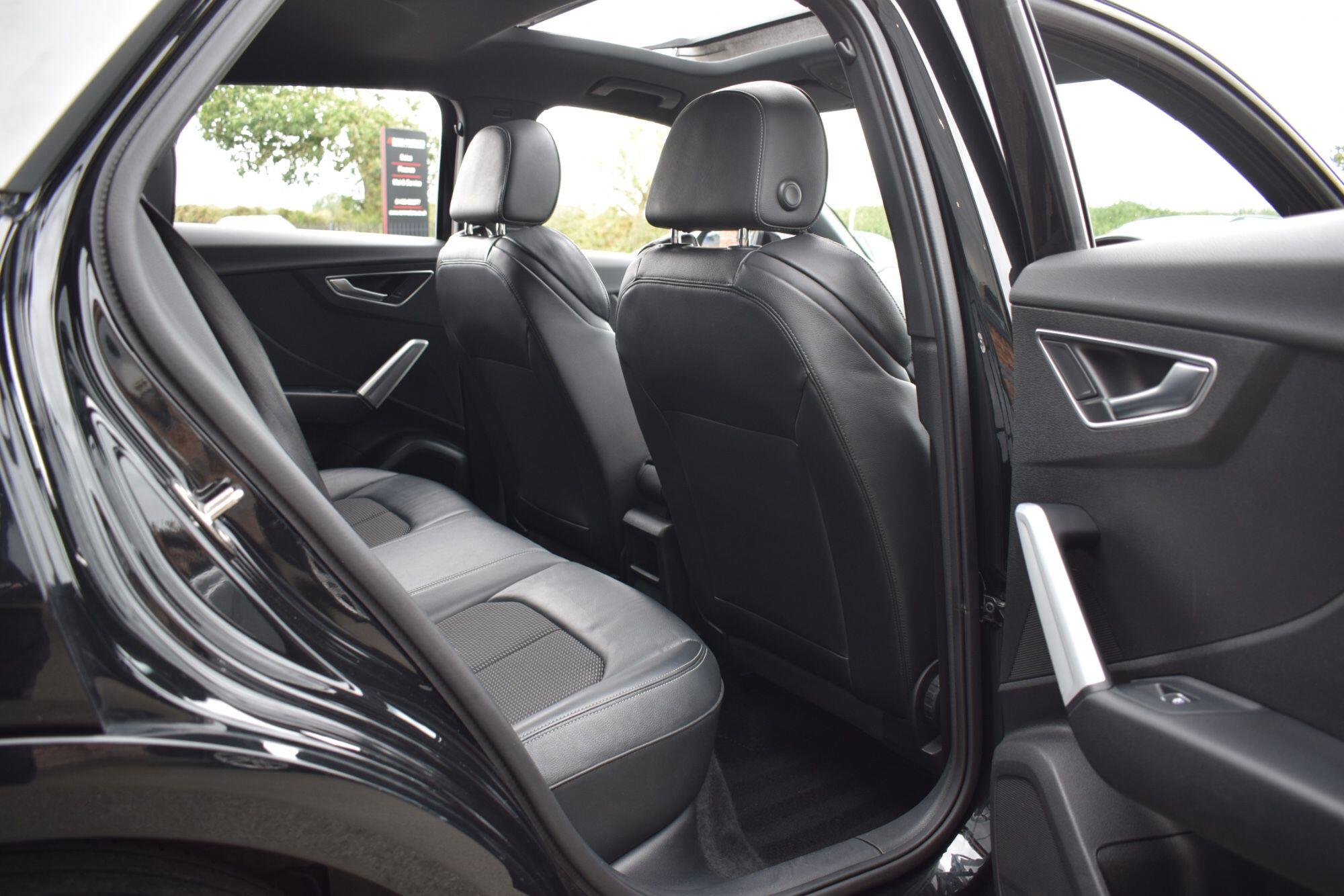 Audi Q2 view 20
