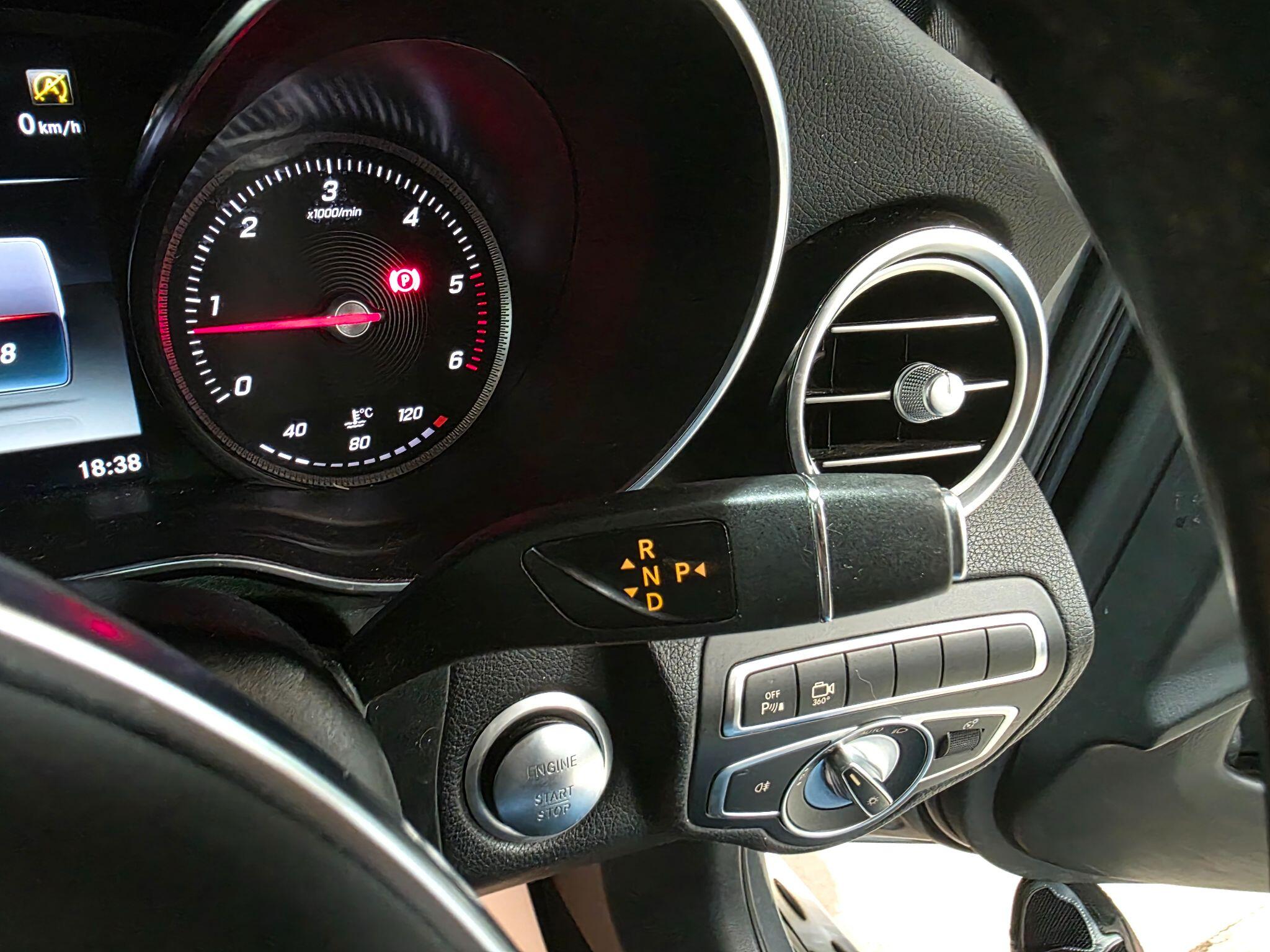 Mercedes-Benz GLC view 19