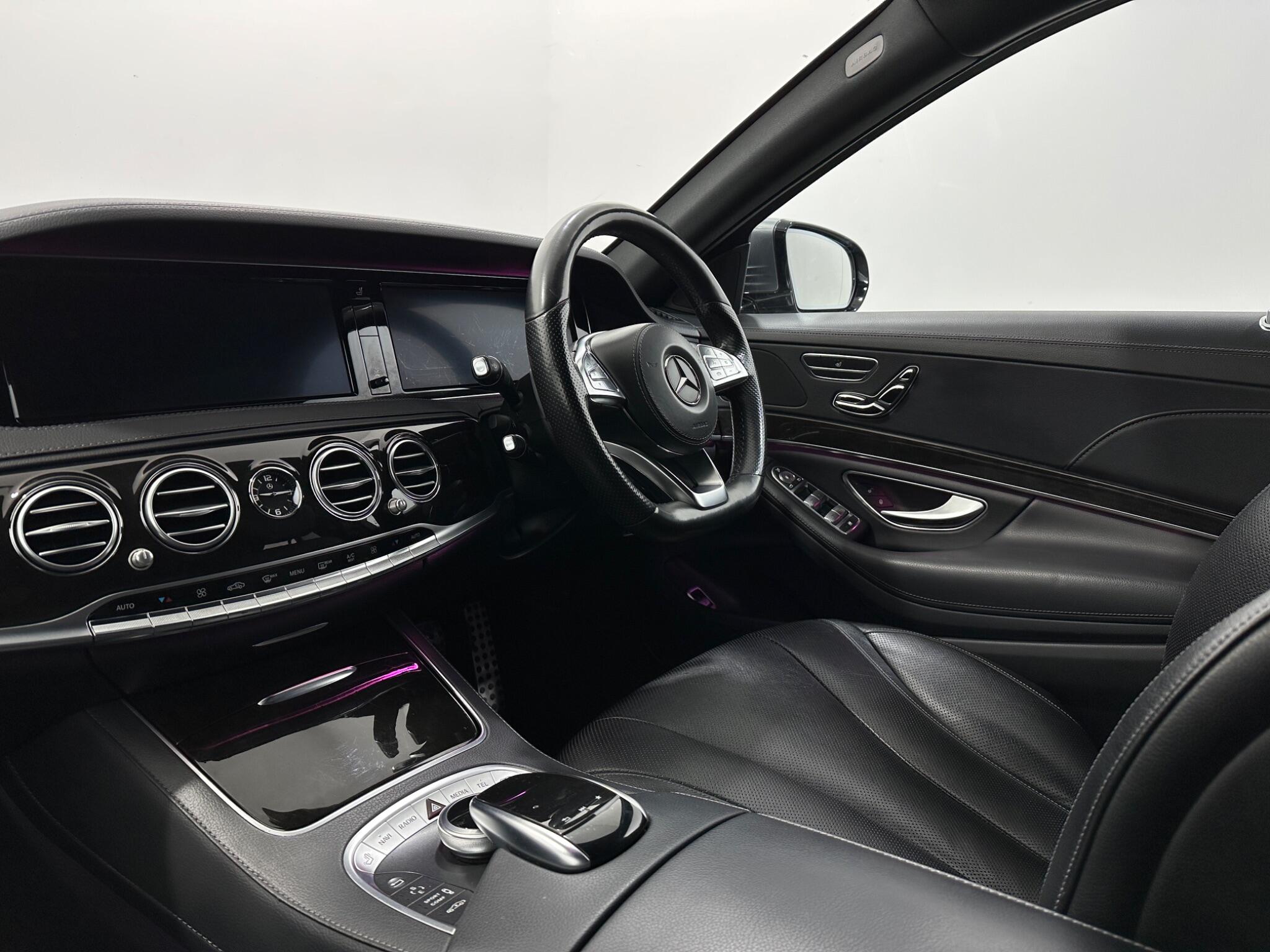 Mercedes-Benz S-Class view 32