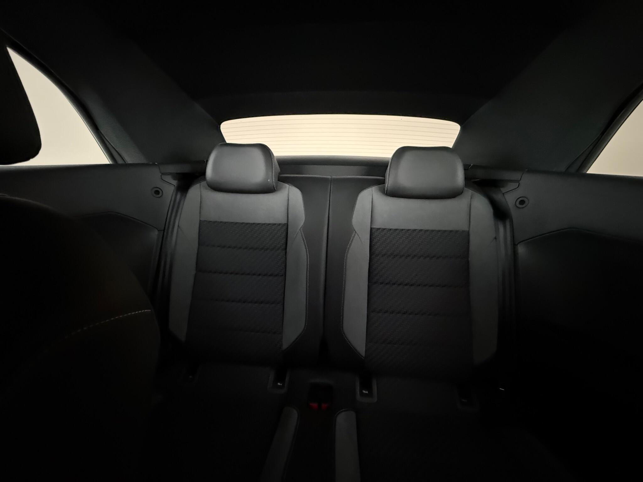 Volkswagen T-Roc view 35