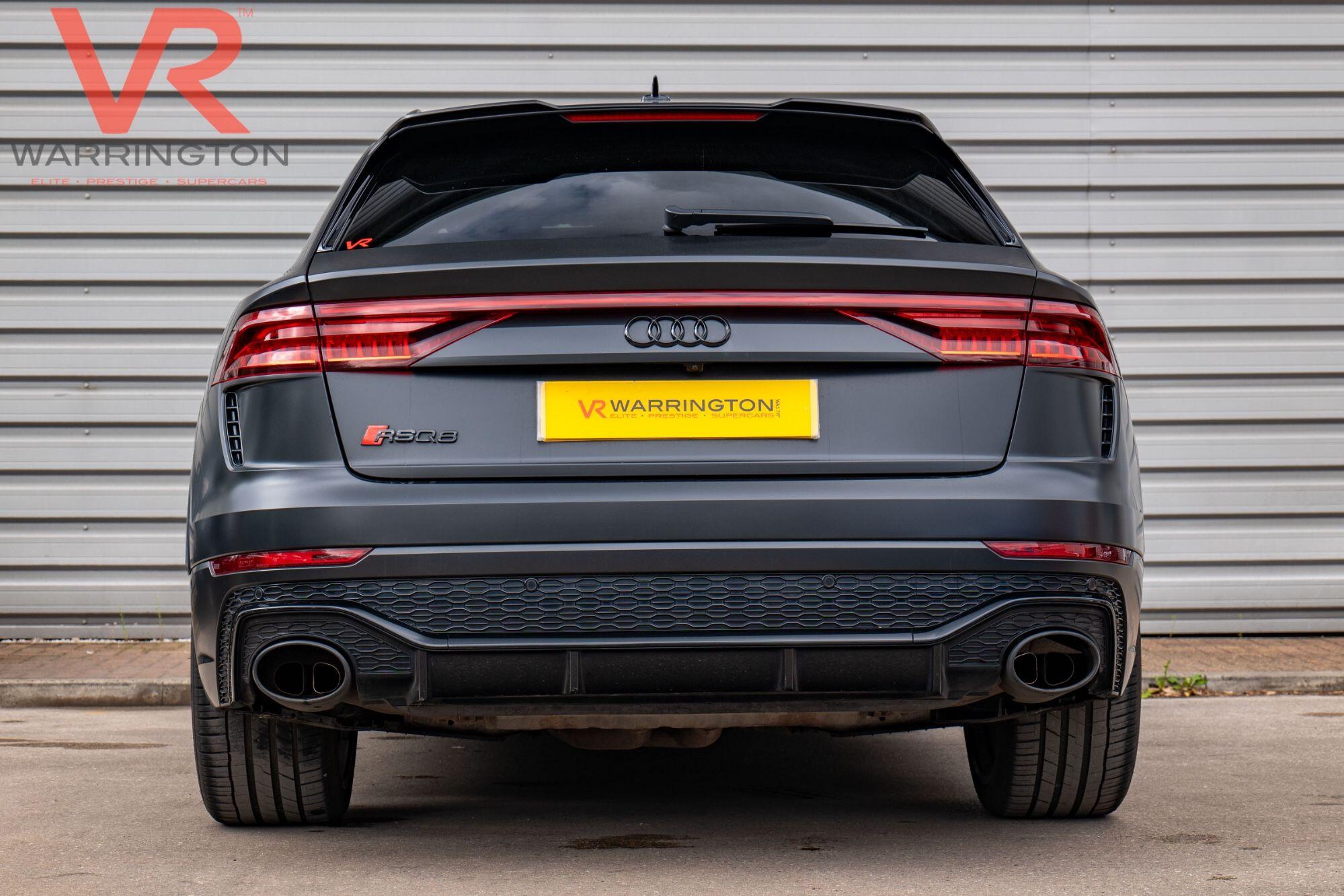 Audi RSQ8 view 18