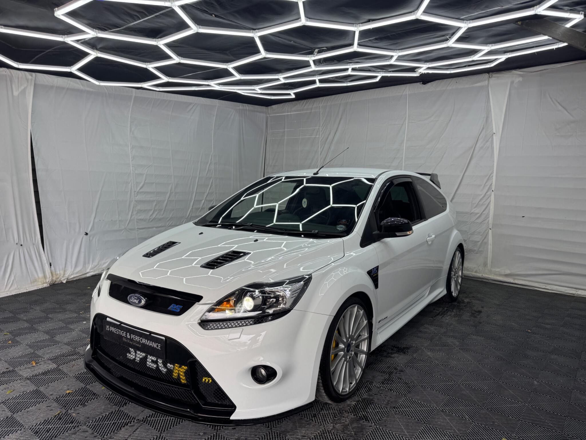 Ford Focus view 3