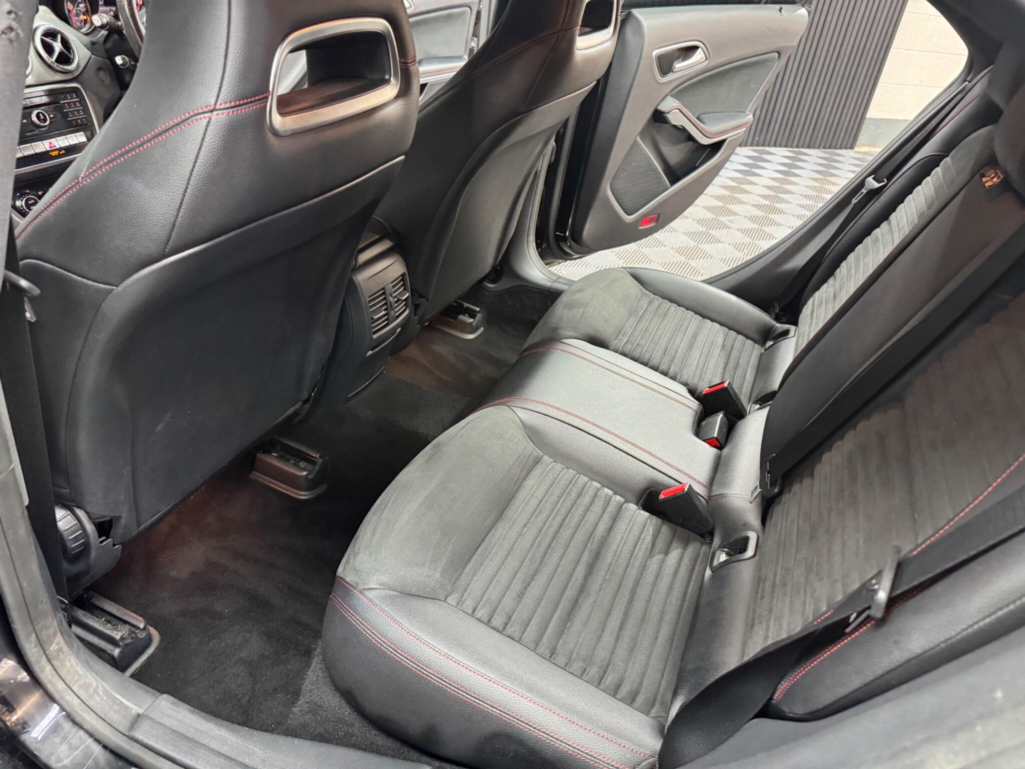 Mercedes-Benz Cla view 15