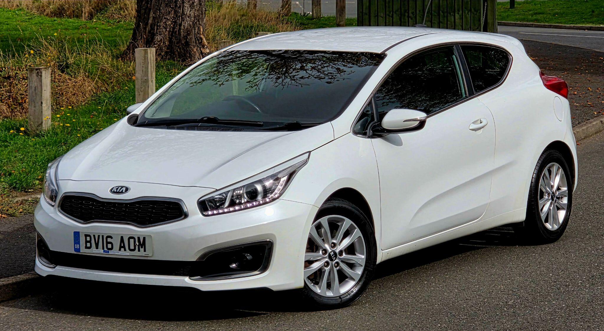Kia ProCeed view 19