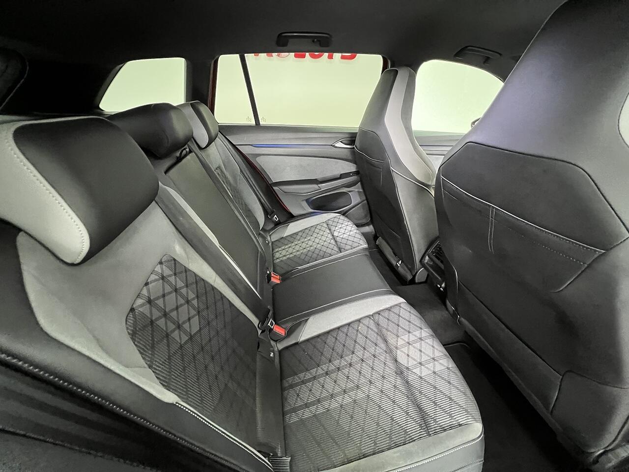 Volkswagen Golf view 16