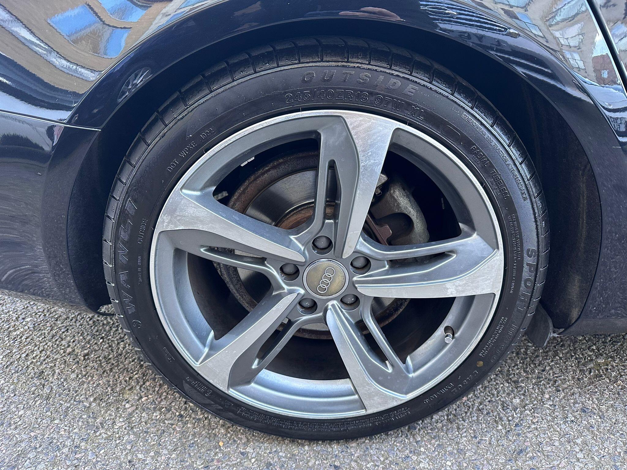 Audi A4 Avant view 34