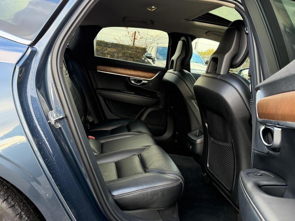 Volvo S90 view 20