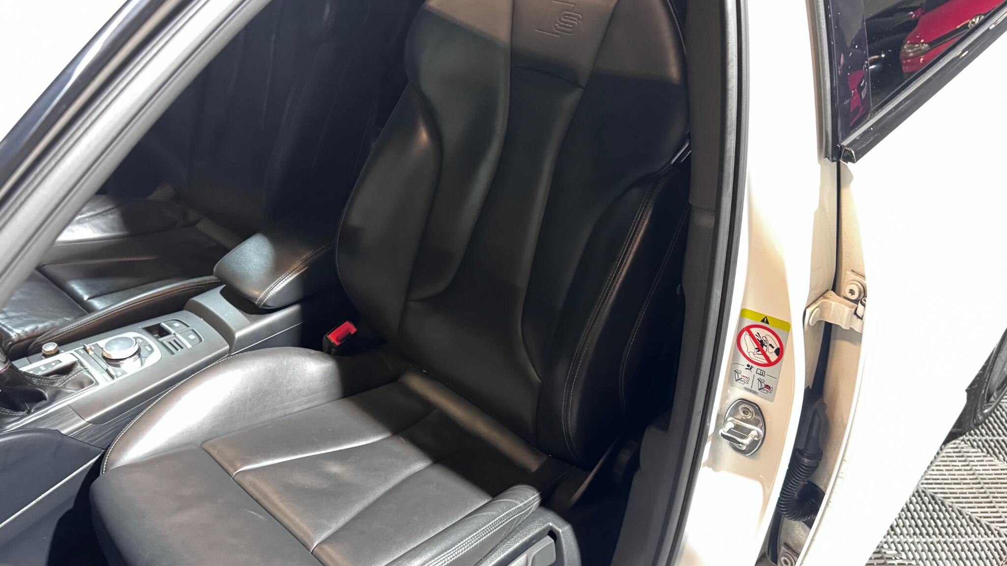 Audi S3 view 32