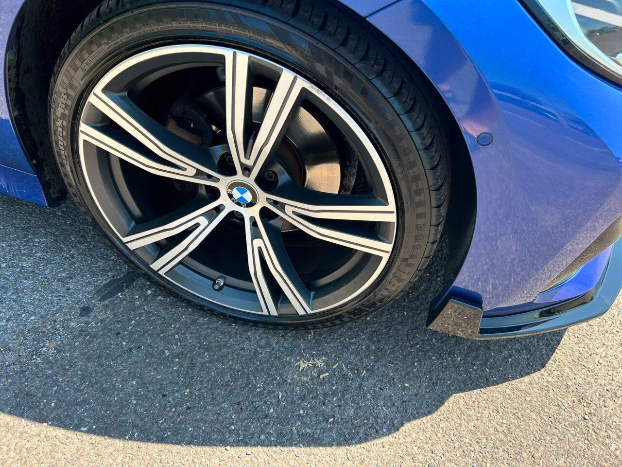 BMW 3 Series view 6
