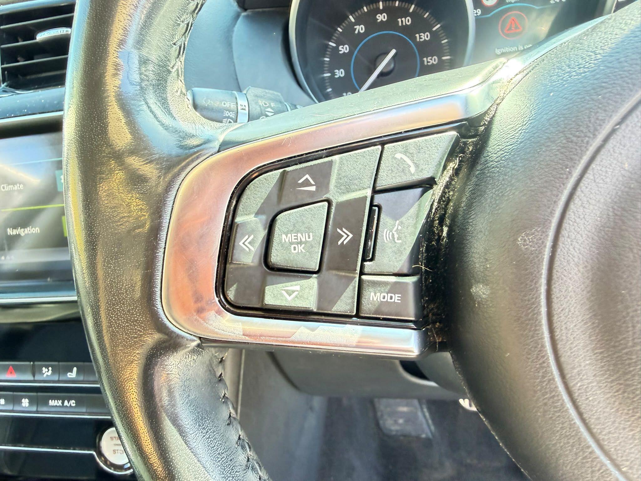 Jaguar F-Pace view 24