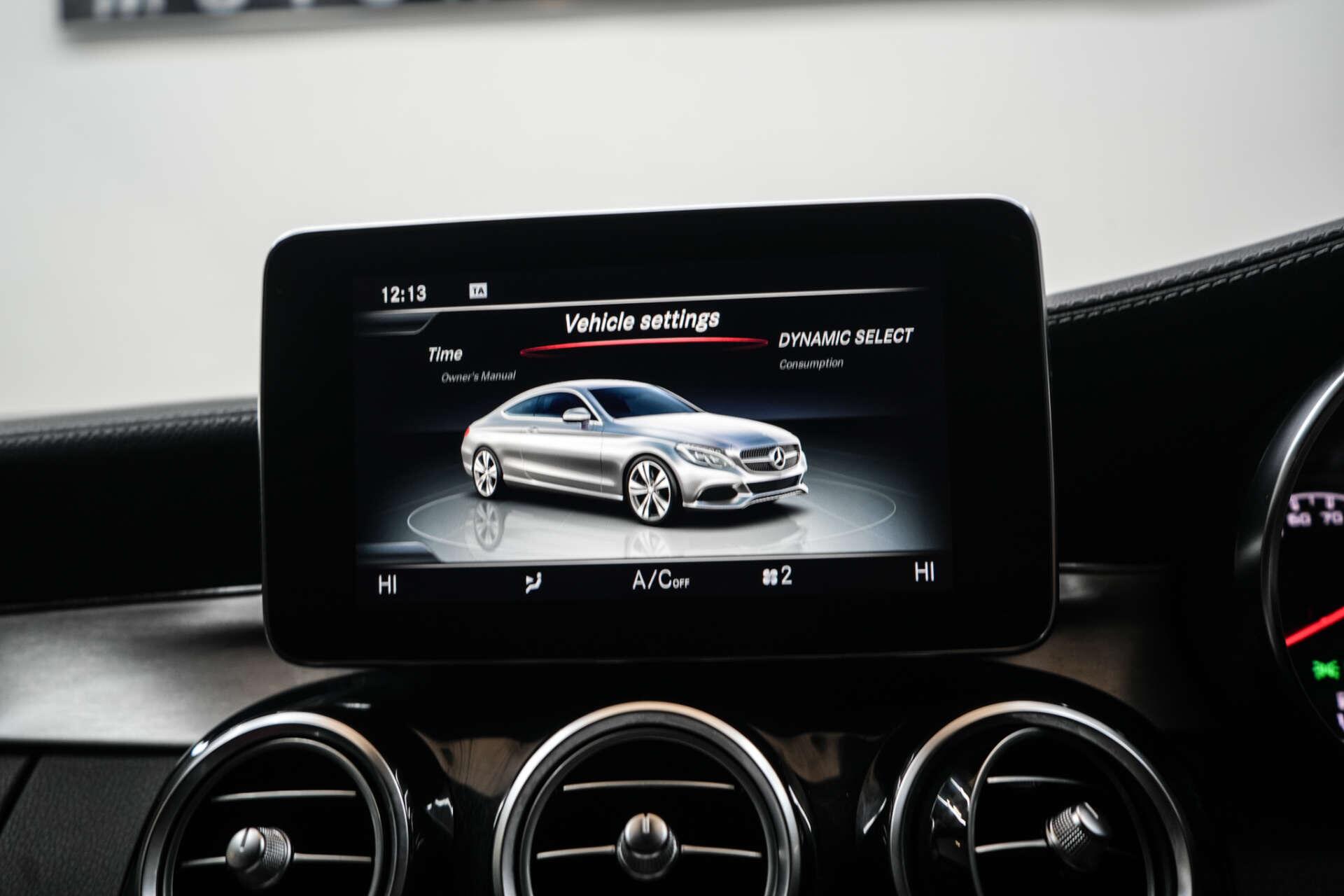 Mercedes-Benz C-Class view 29