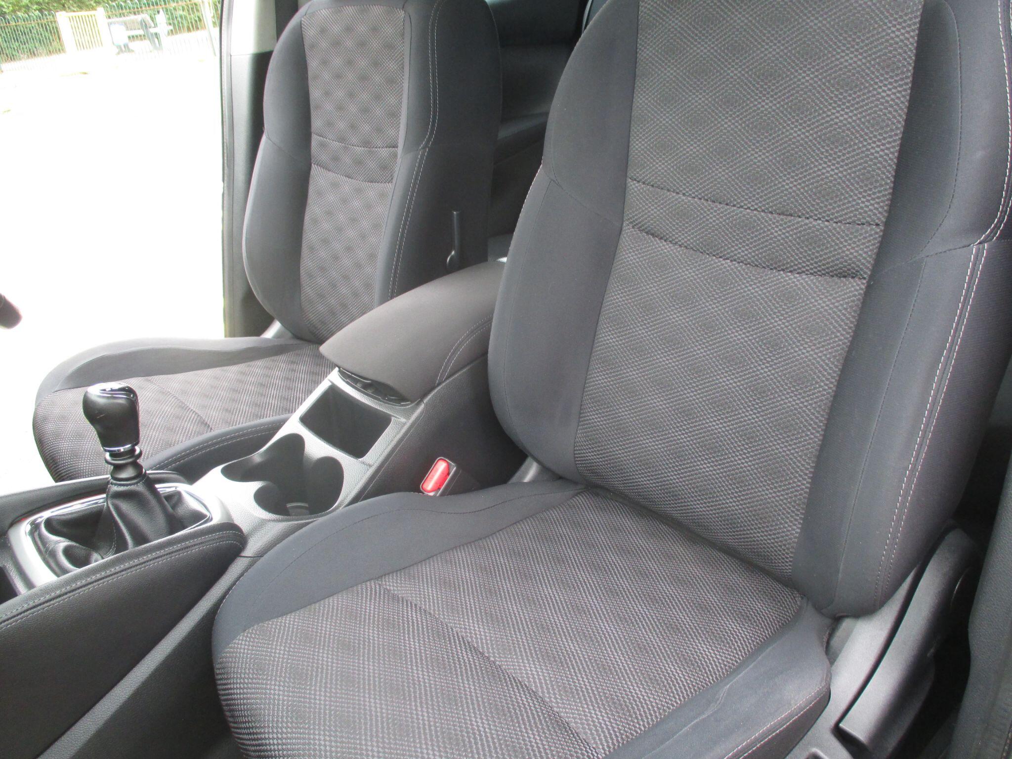 Nissan Qashqai view 36