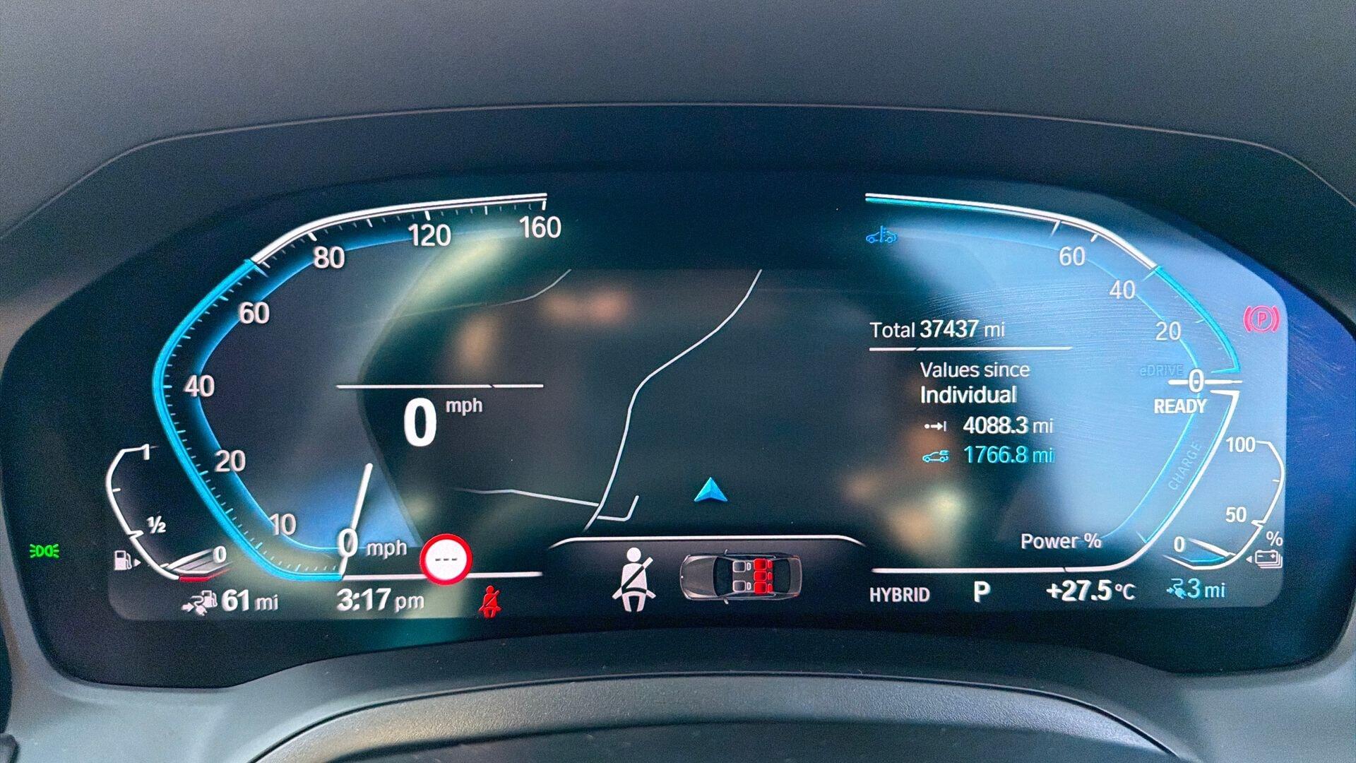 BMW 3 Series view 9