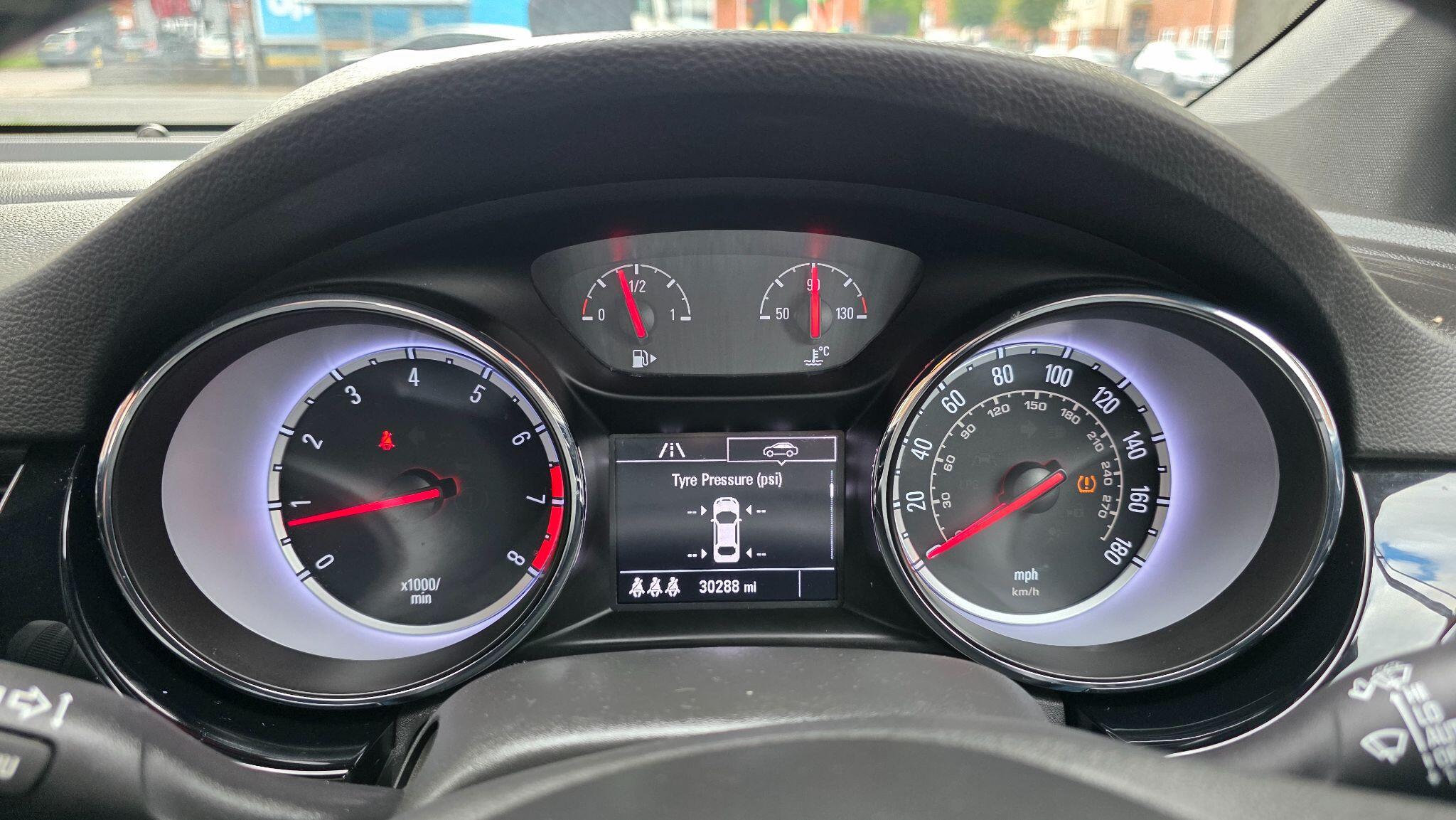 Vauxhall Astra view 19
