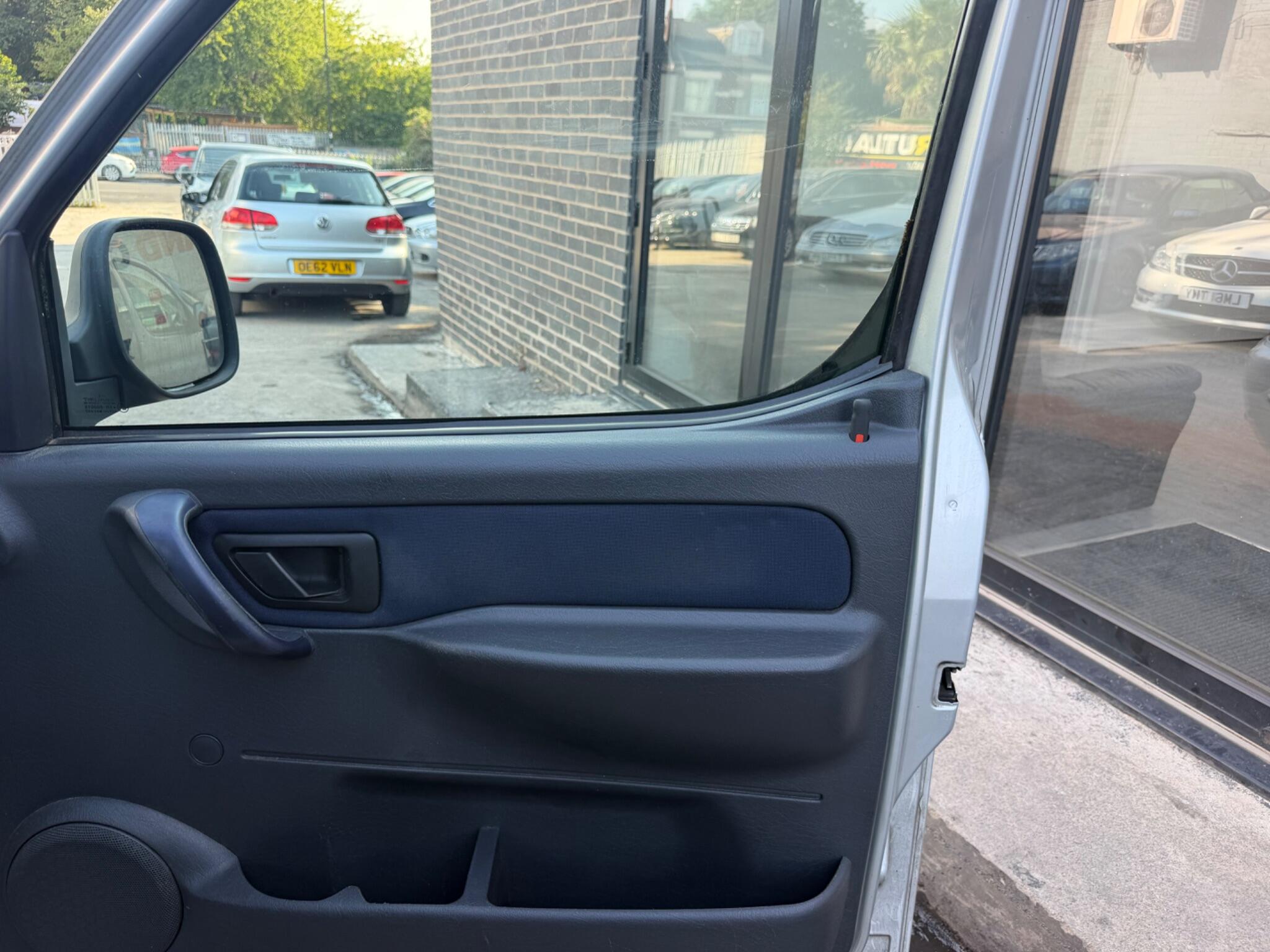 Citroen Berlingo view 9