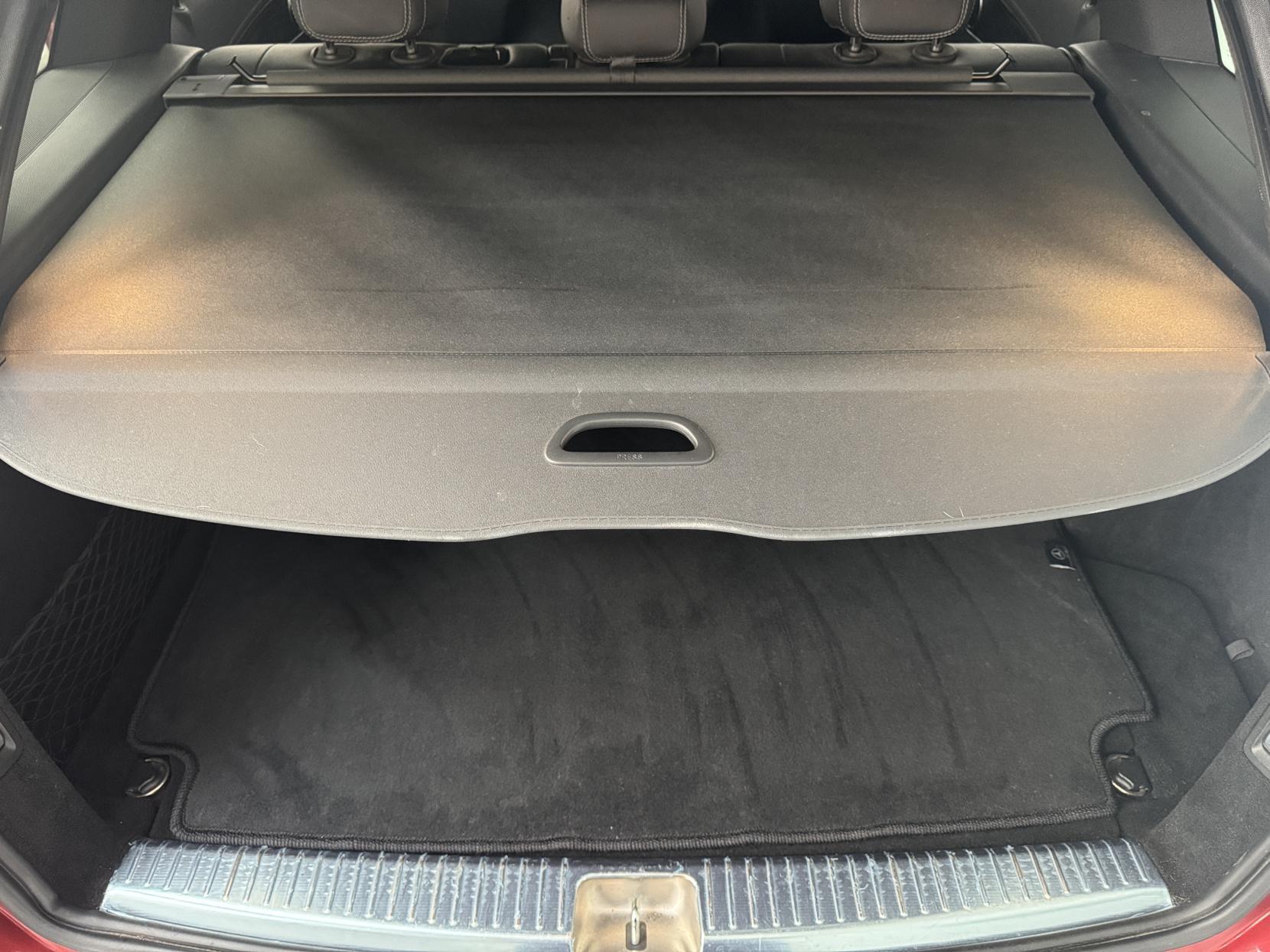 Mercedes-Benz C Class view 80